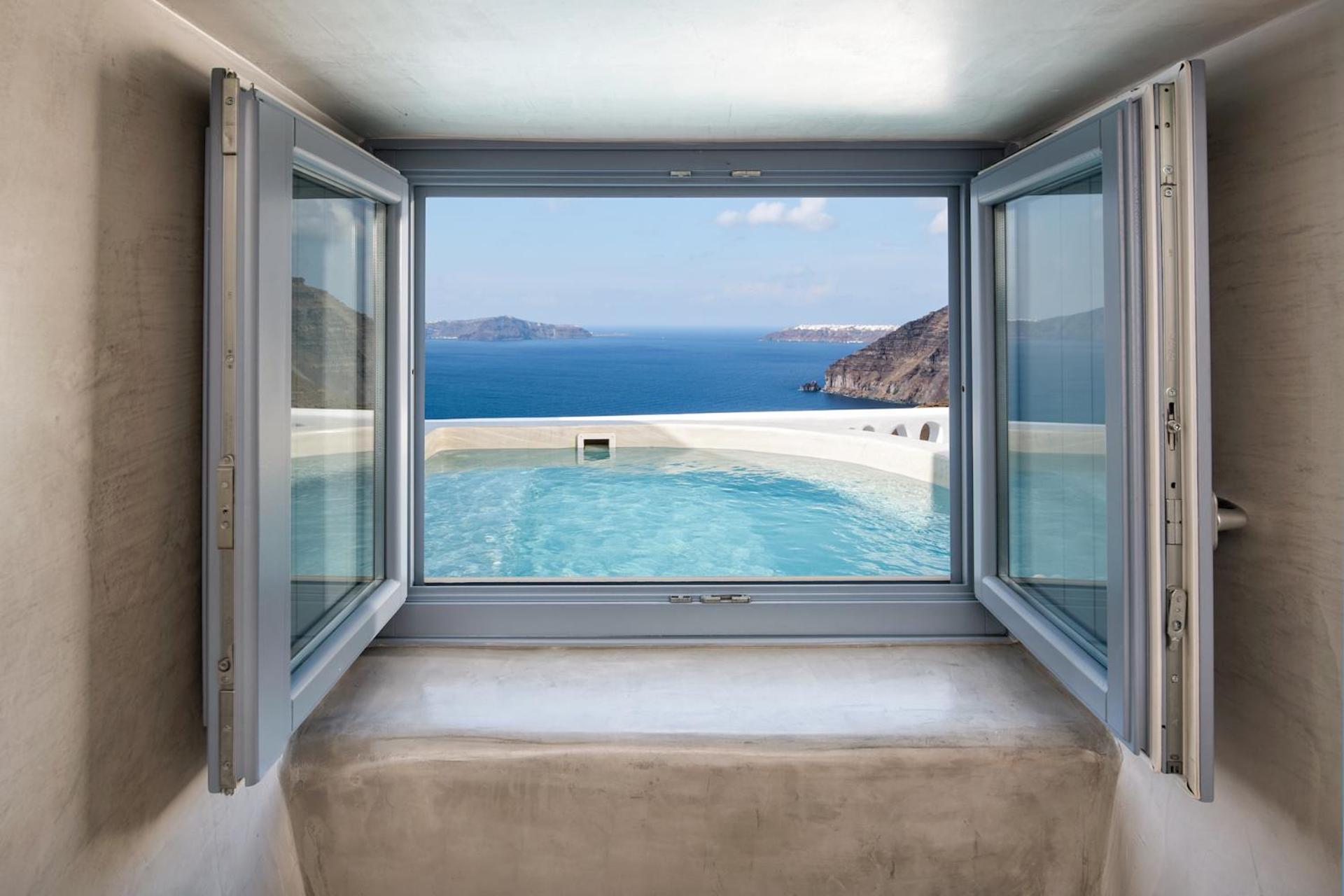 Cave Suite with Outdoor Hot Tub and Caldera View - Photo 10