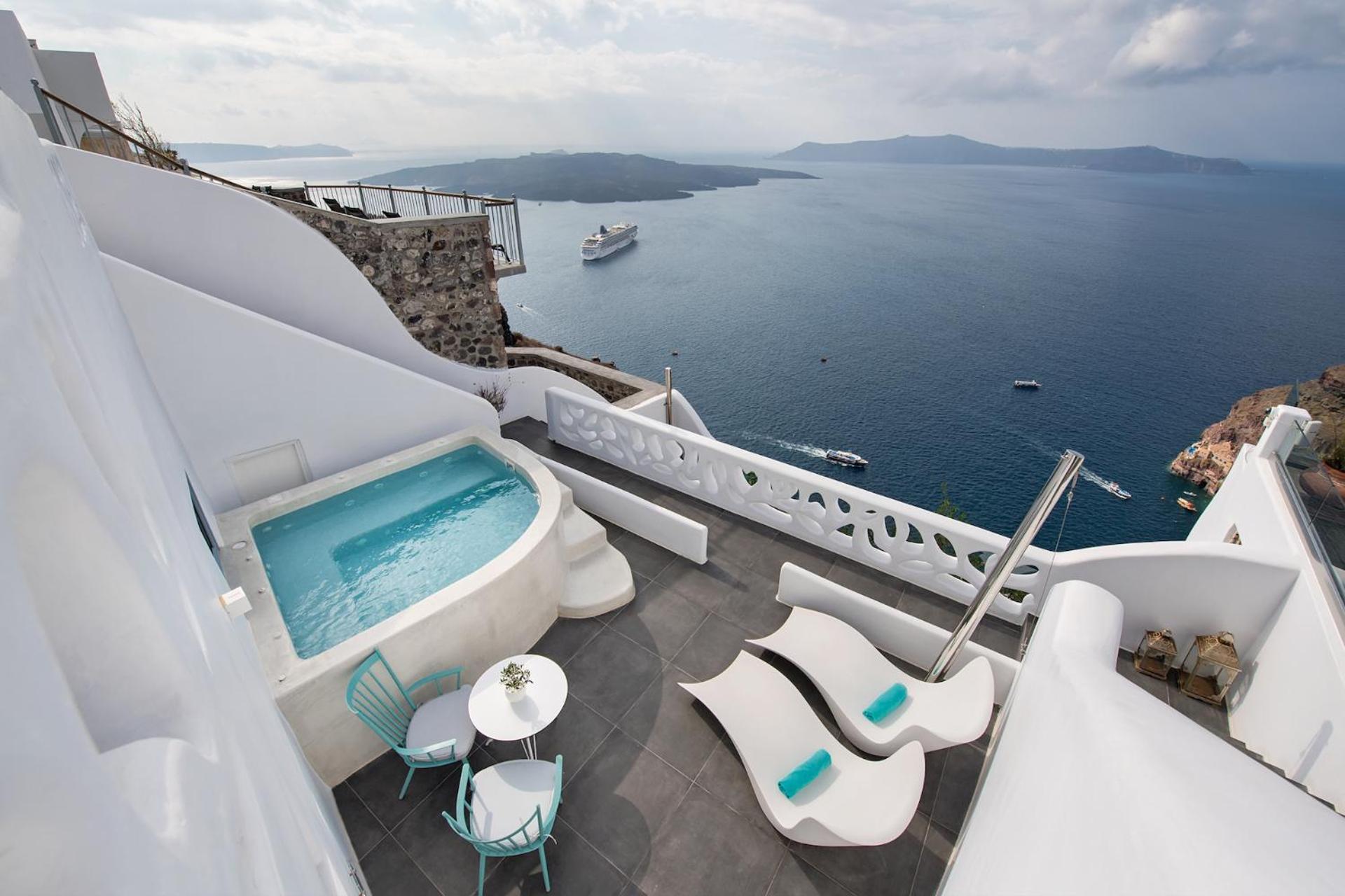 Cave Suite with Outdoor Hot Tub and Caldera View - Photo 7