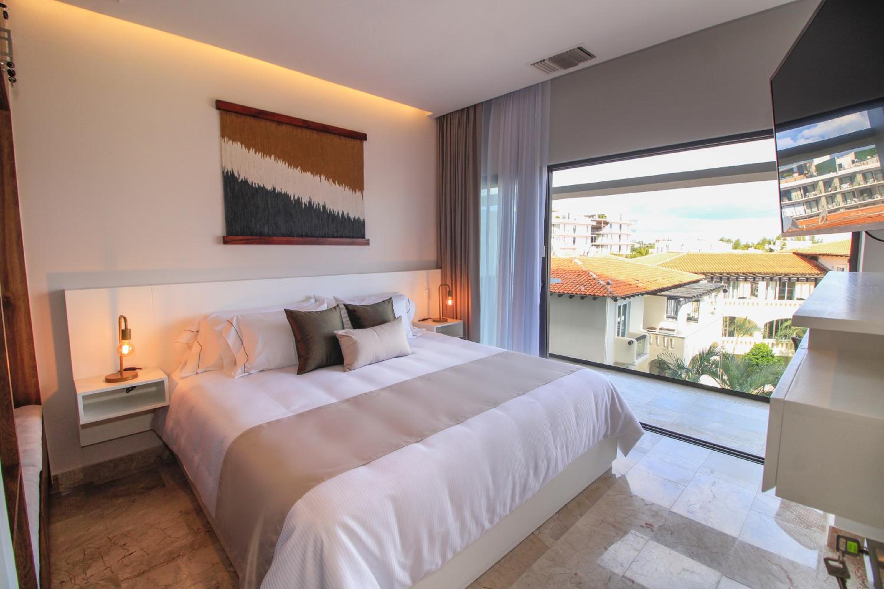 Suite with Balcony