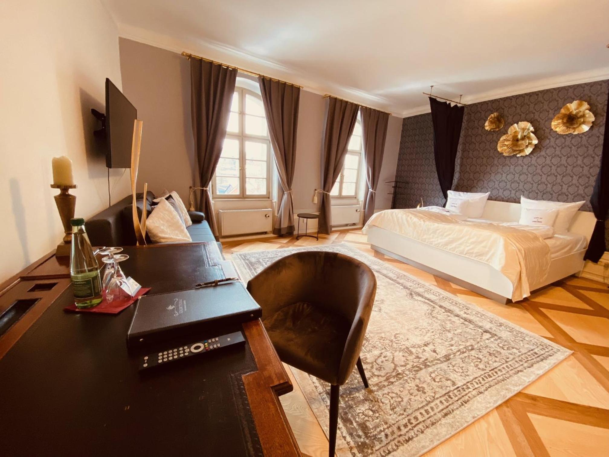 Deluxe Double Studio