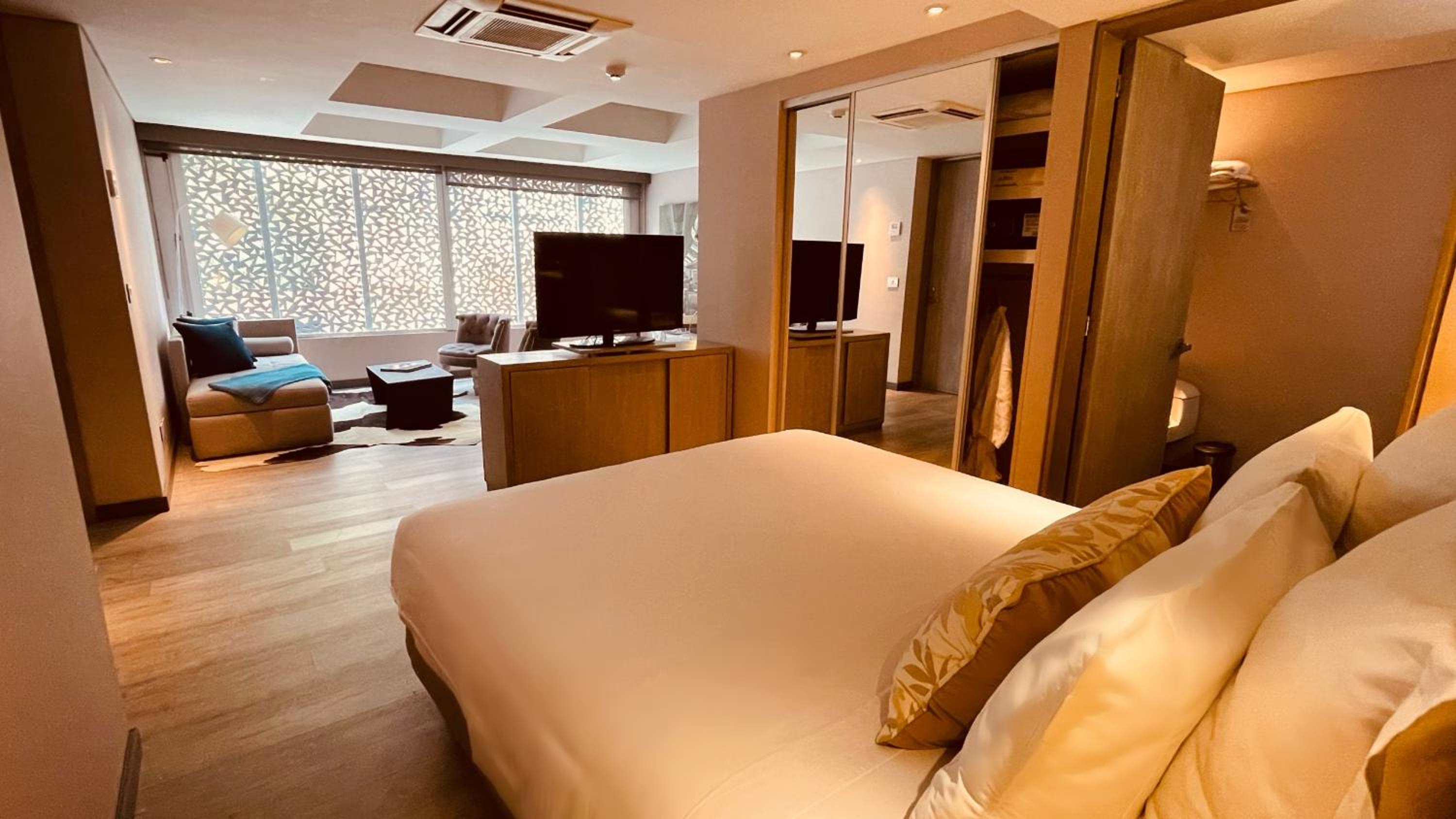 Queen Suite