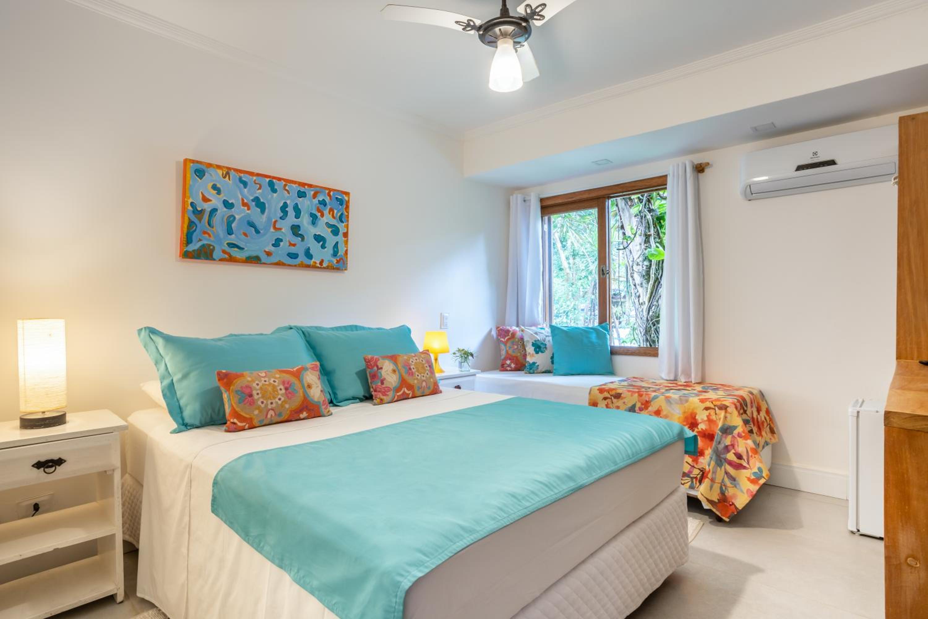 Large Double Room - Photo 7