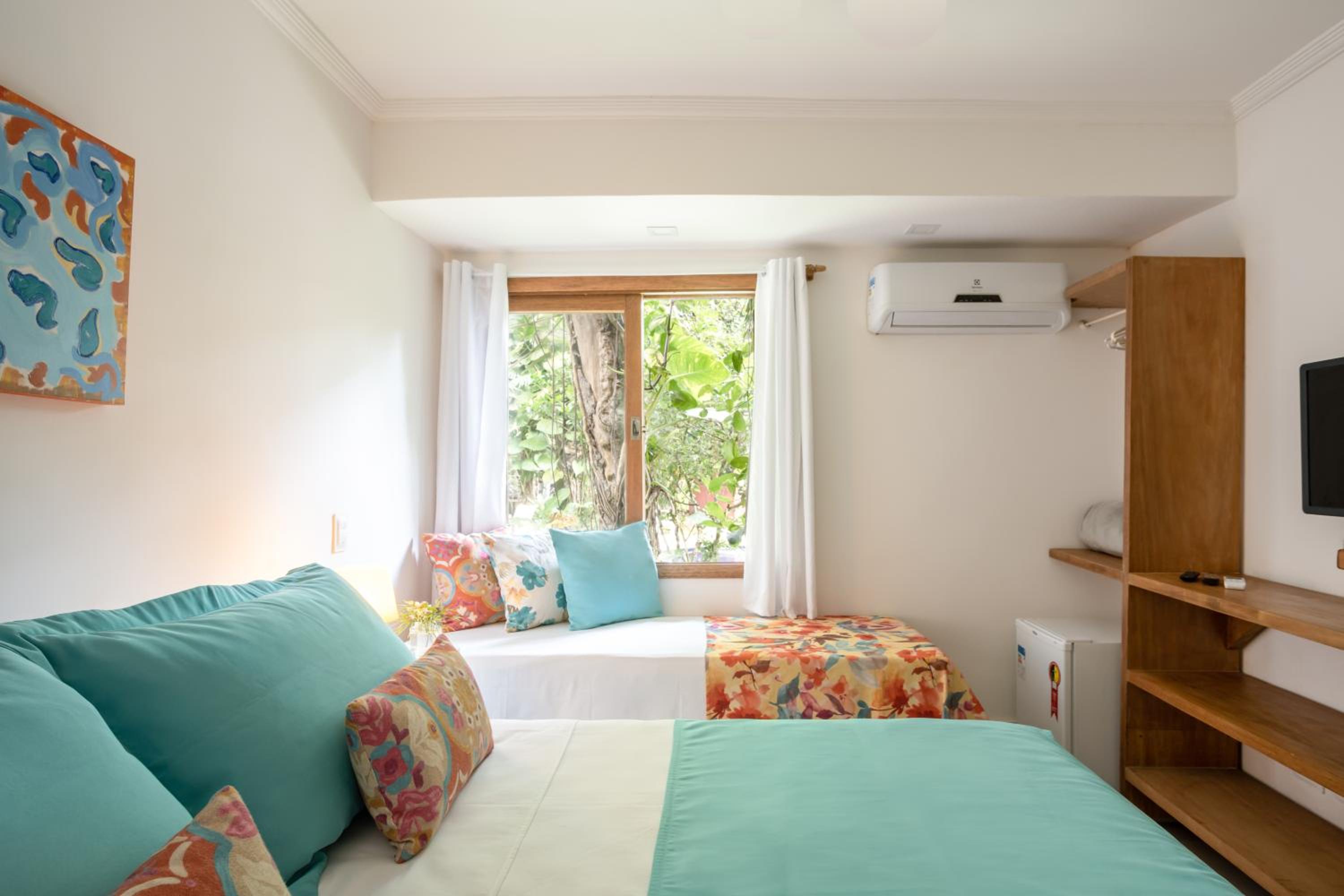 Large Double Room - Photo 9