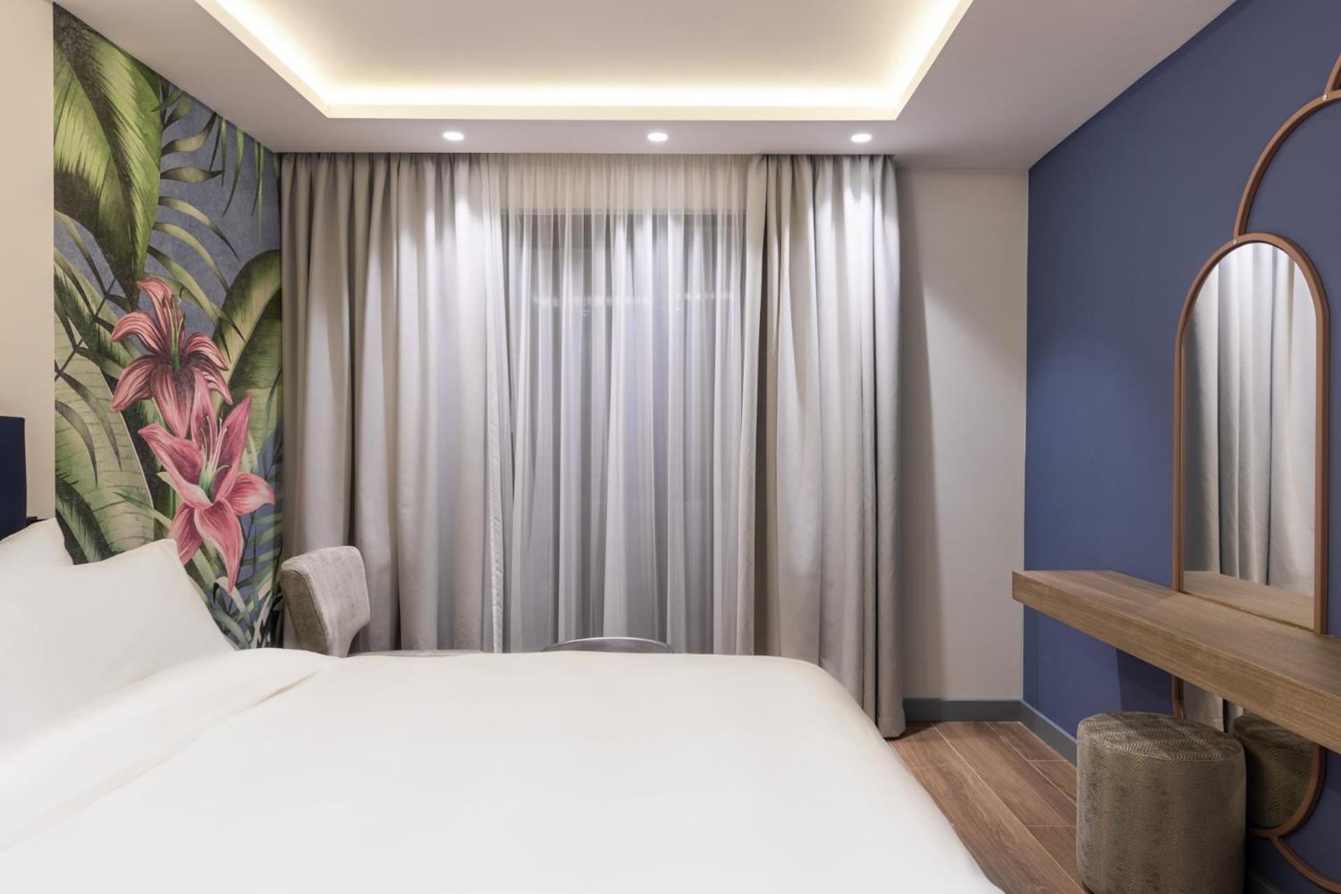 Deluxe Double Room with Garden View - Photo 2