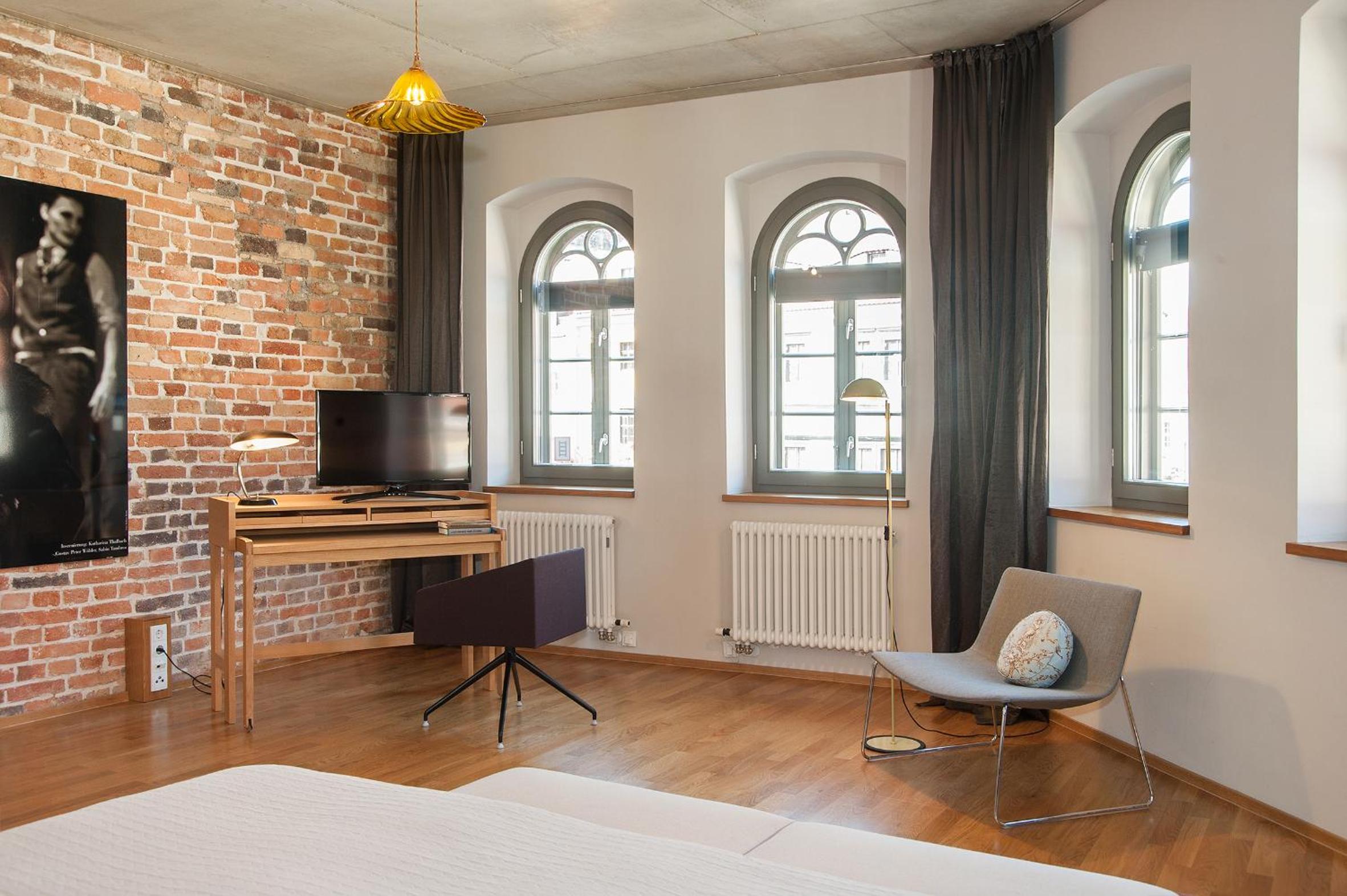 Double Room M with Old Town View - Photo 2