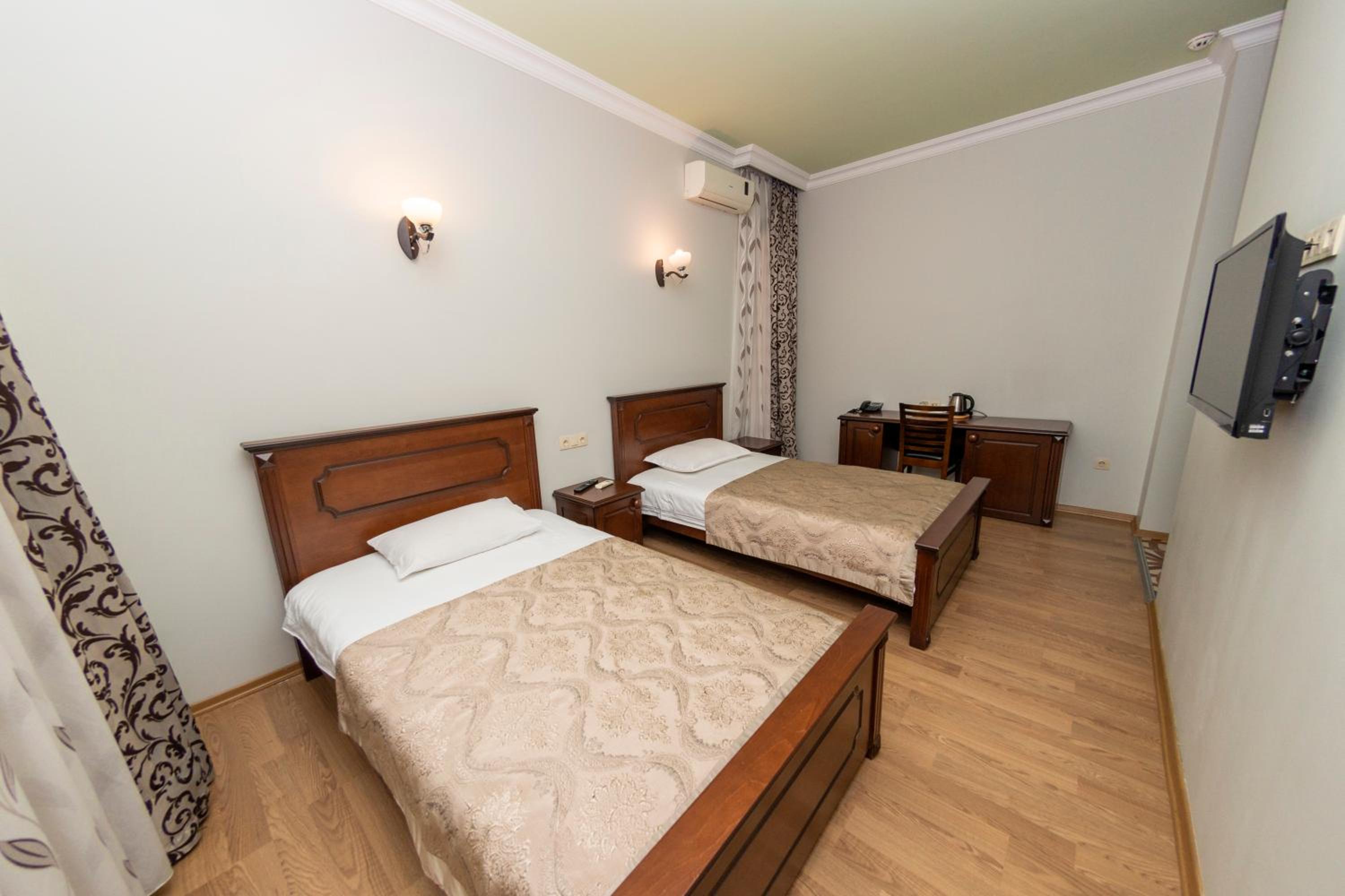 Twin Room with Balcony