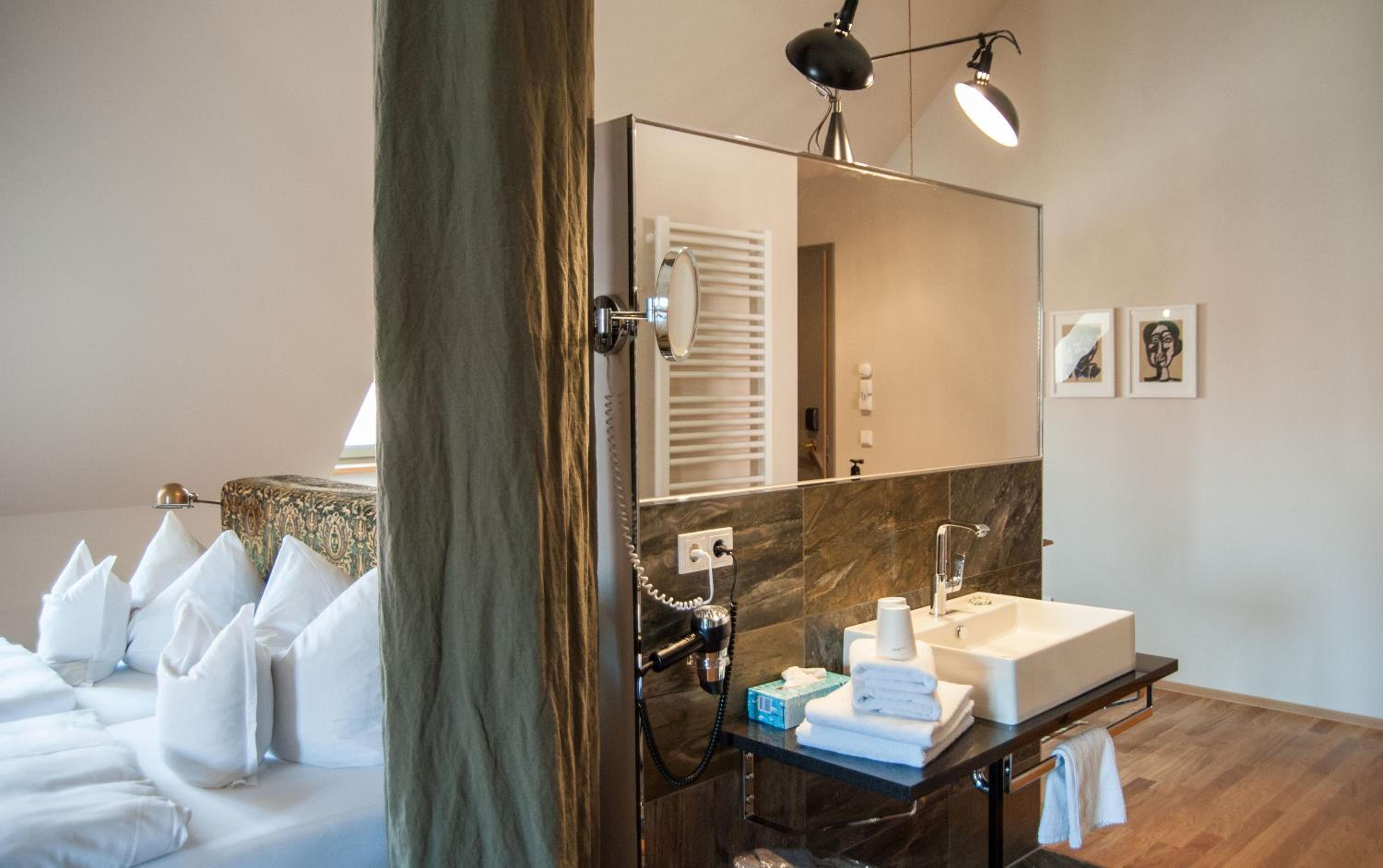 Superior Suite - Photo 2