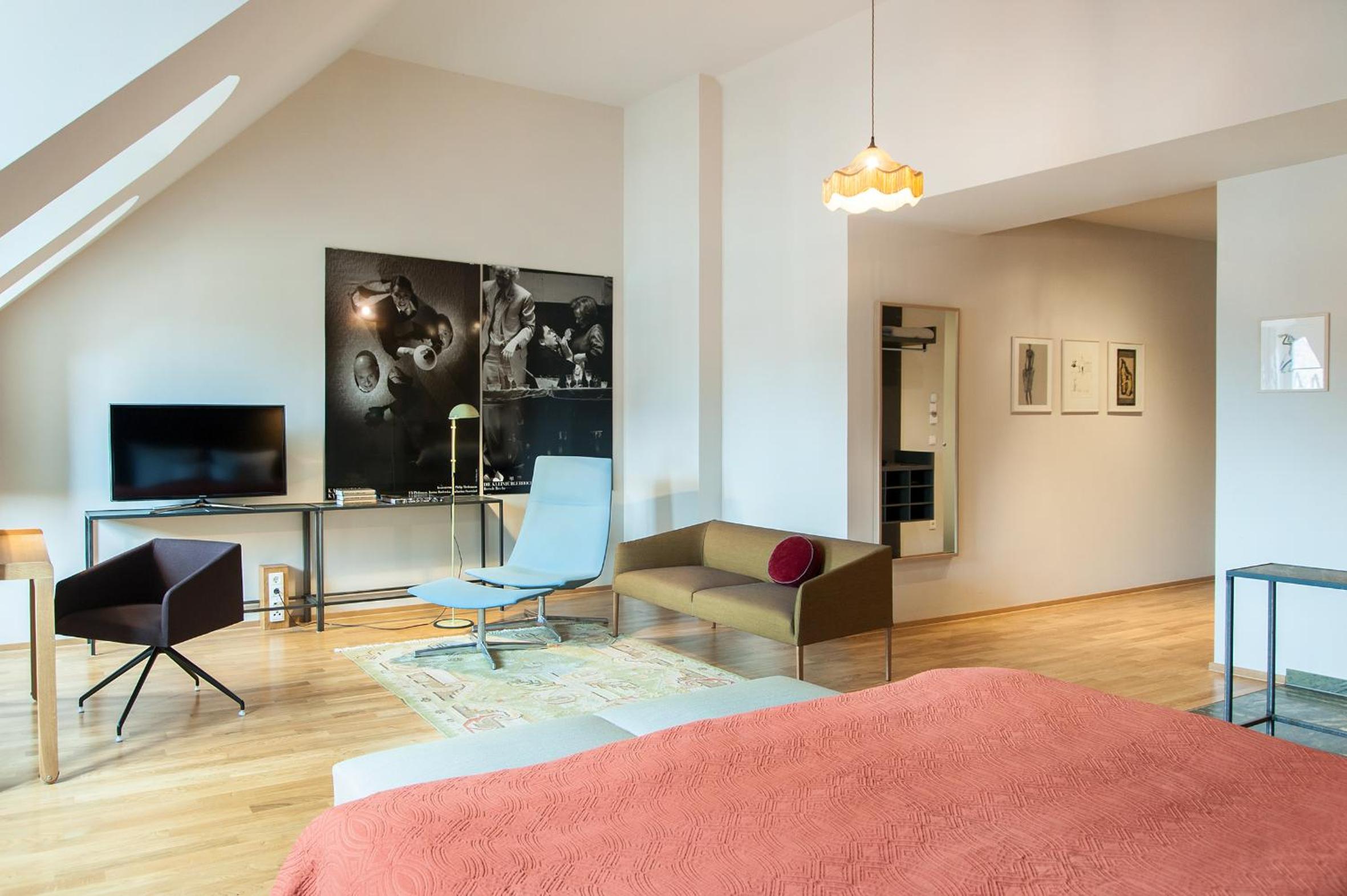 Superior Suite - Photo 3