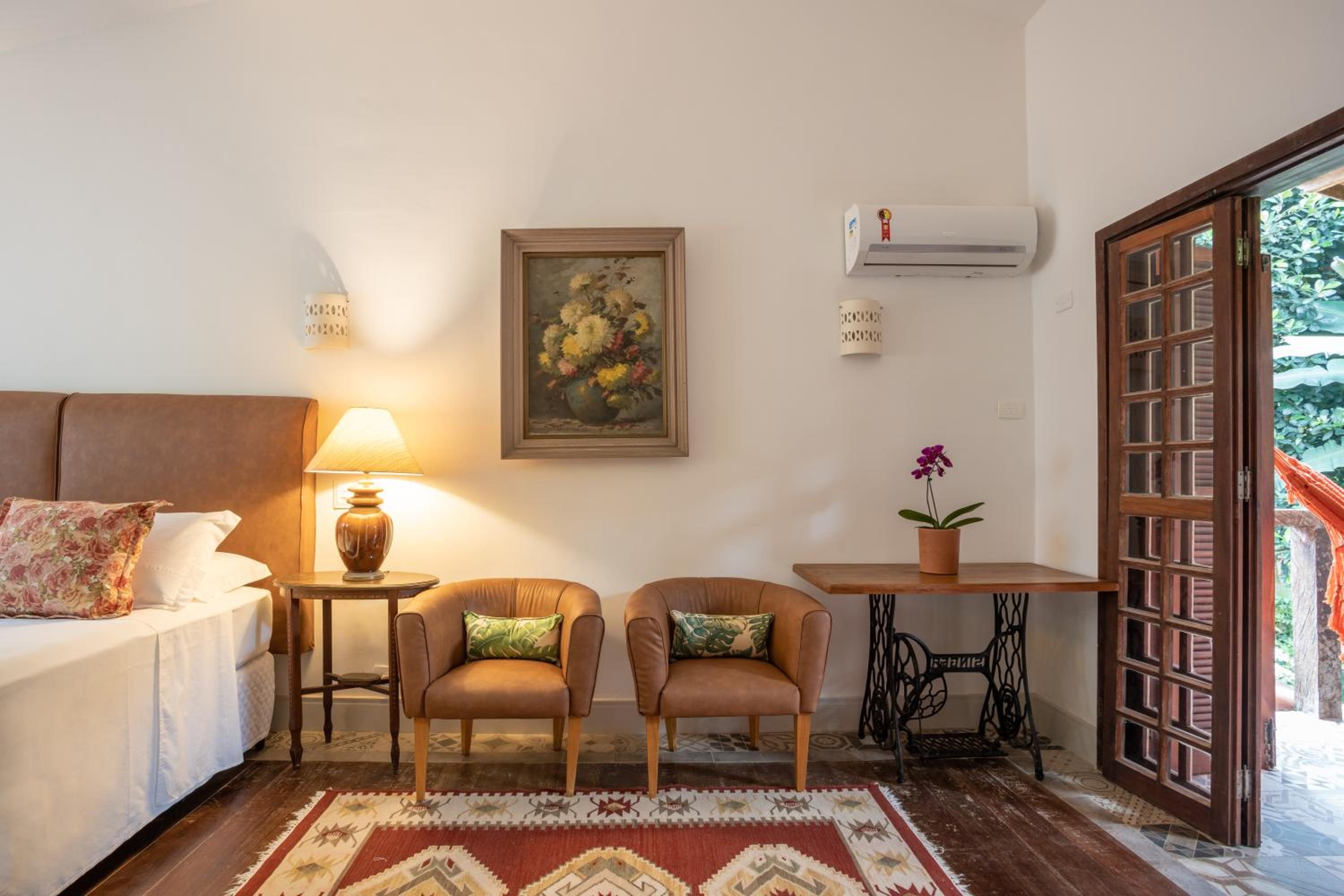 King Room with Balcony photo 1