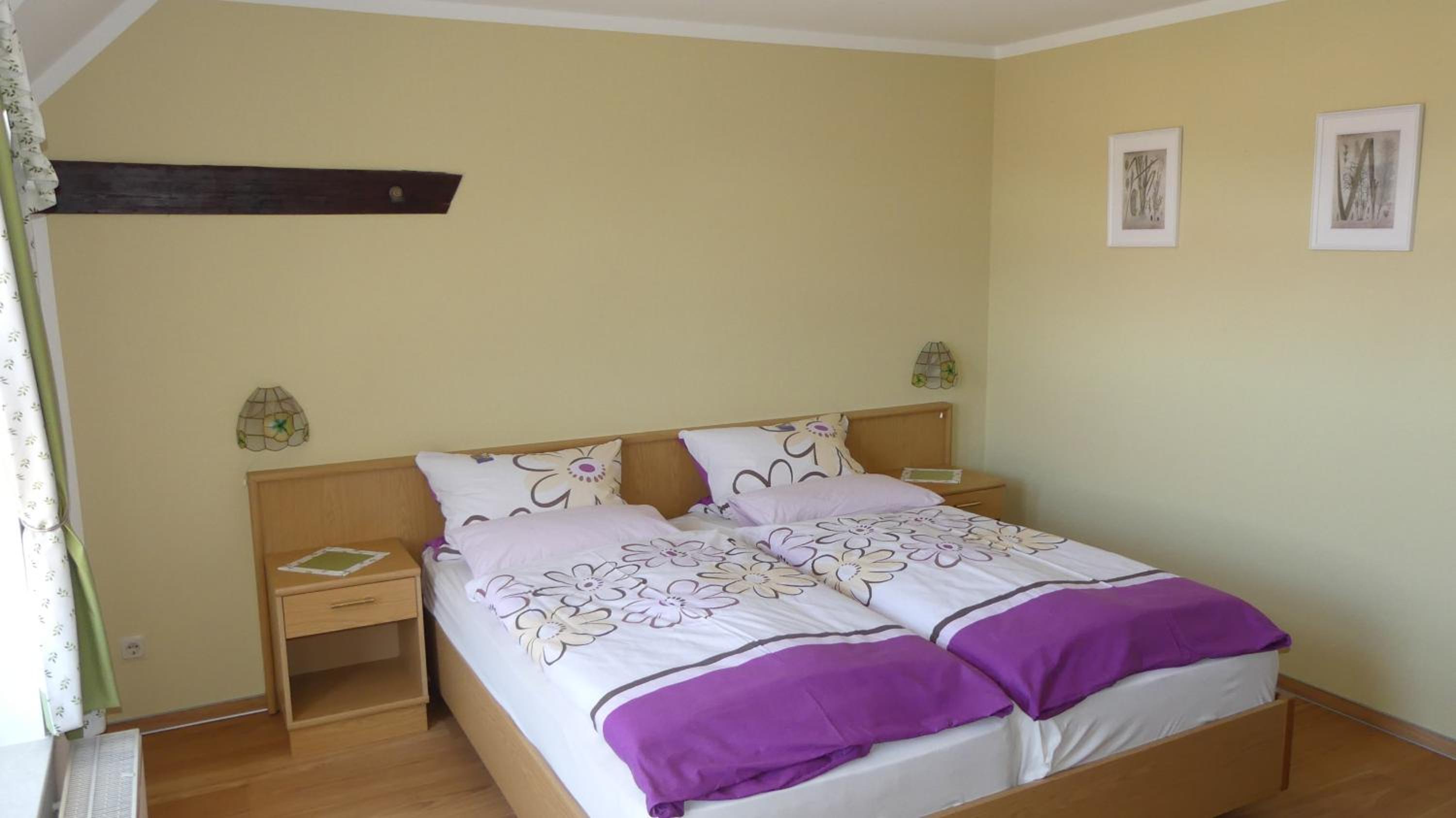 Budget Double Room photo 3