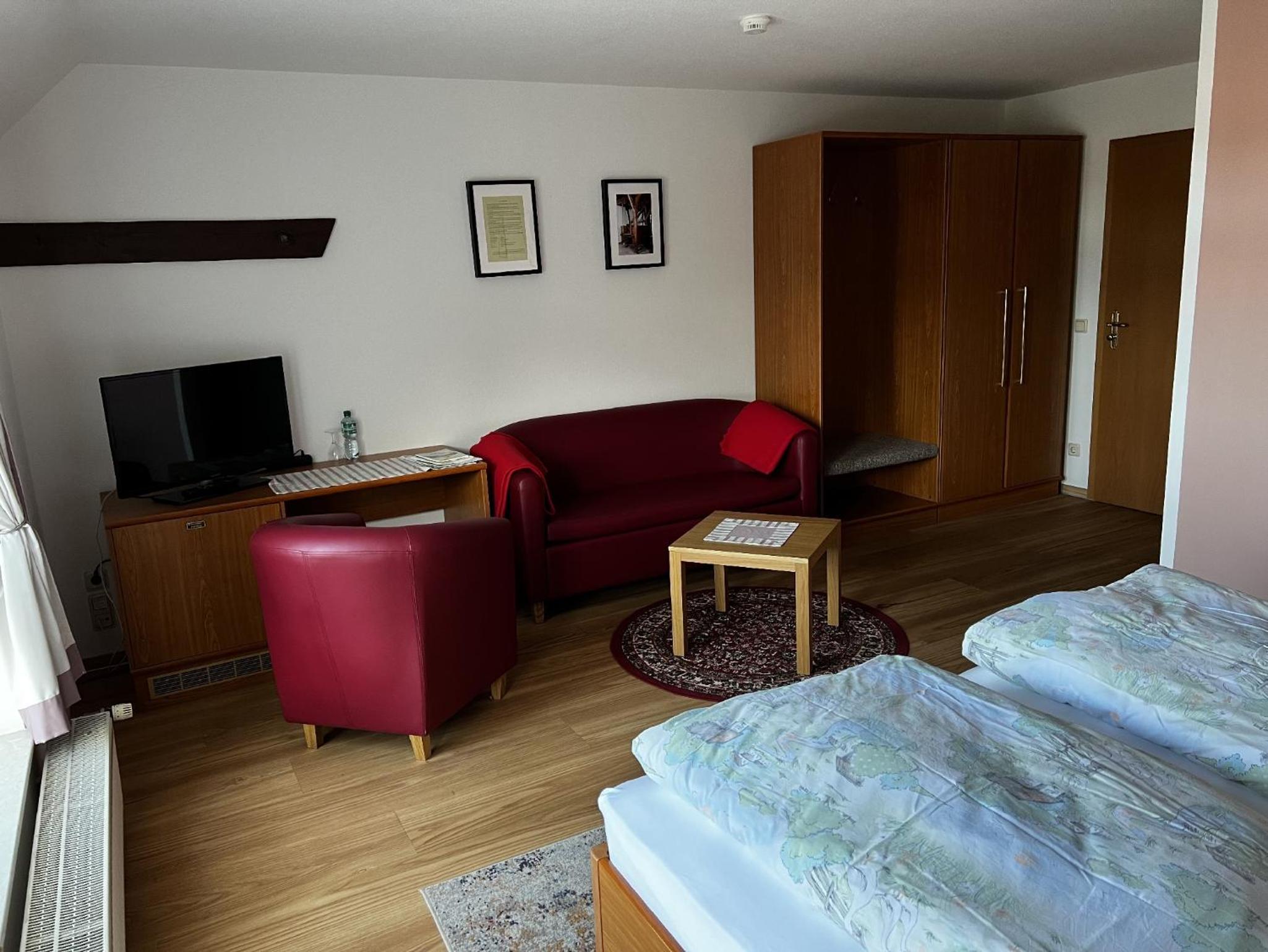 Budget Double Room photo 2