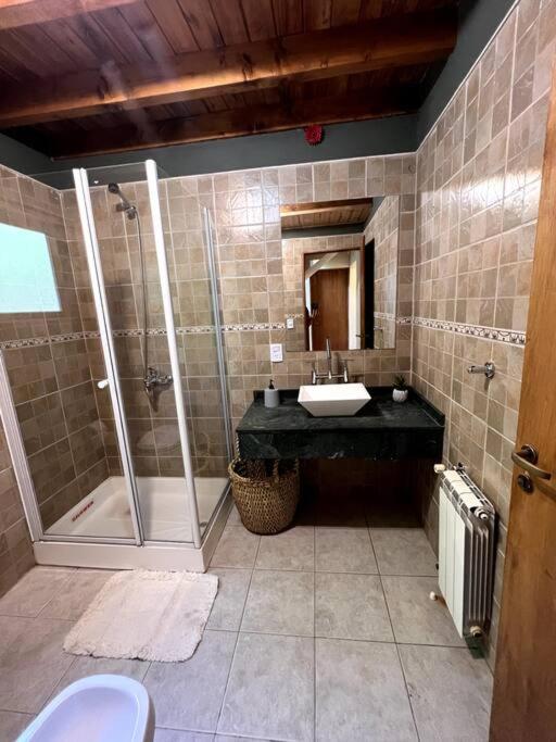 Three-Bedroom House photo 3