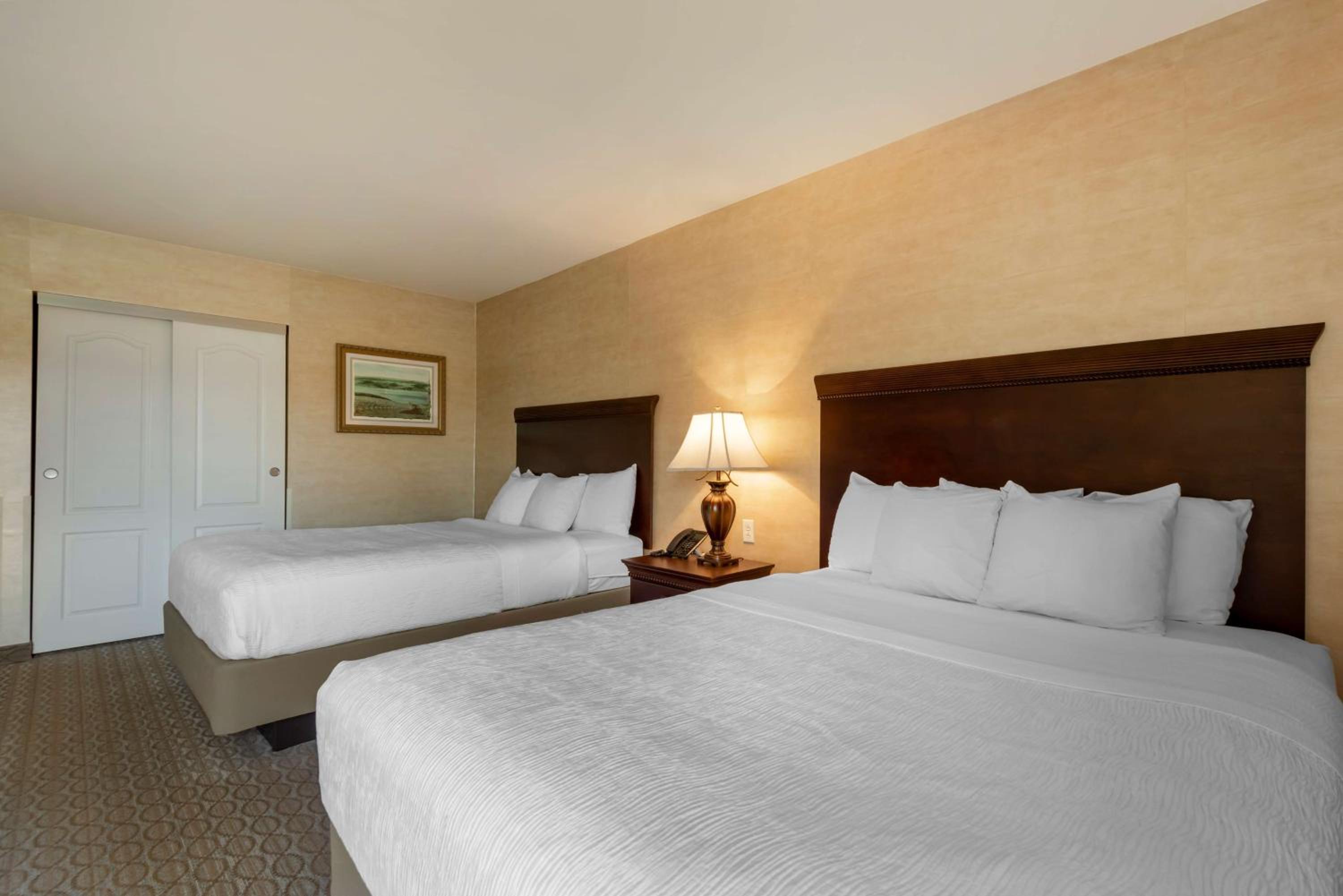 Queen Room With Two Queen Beds - Mobility Access - Photo 4