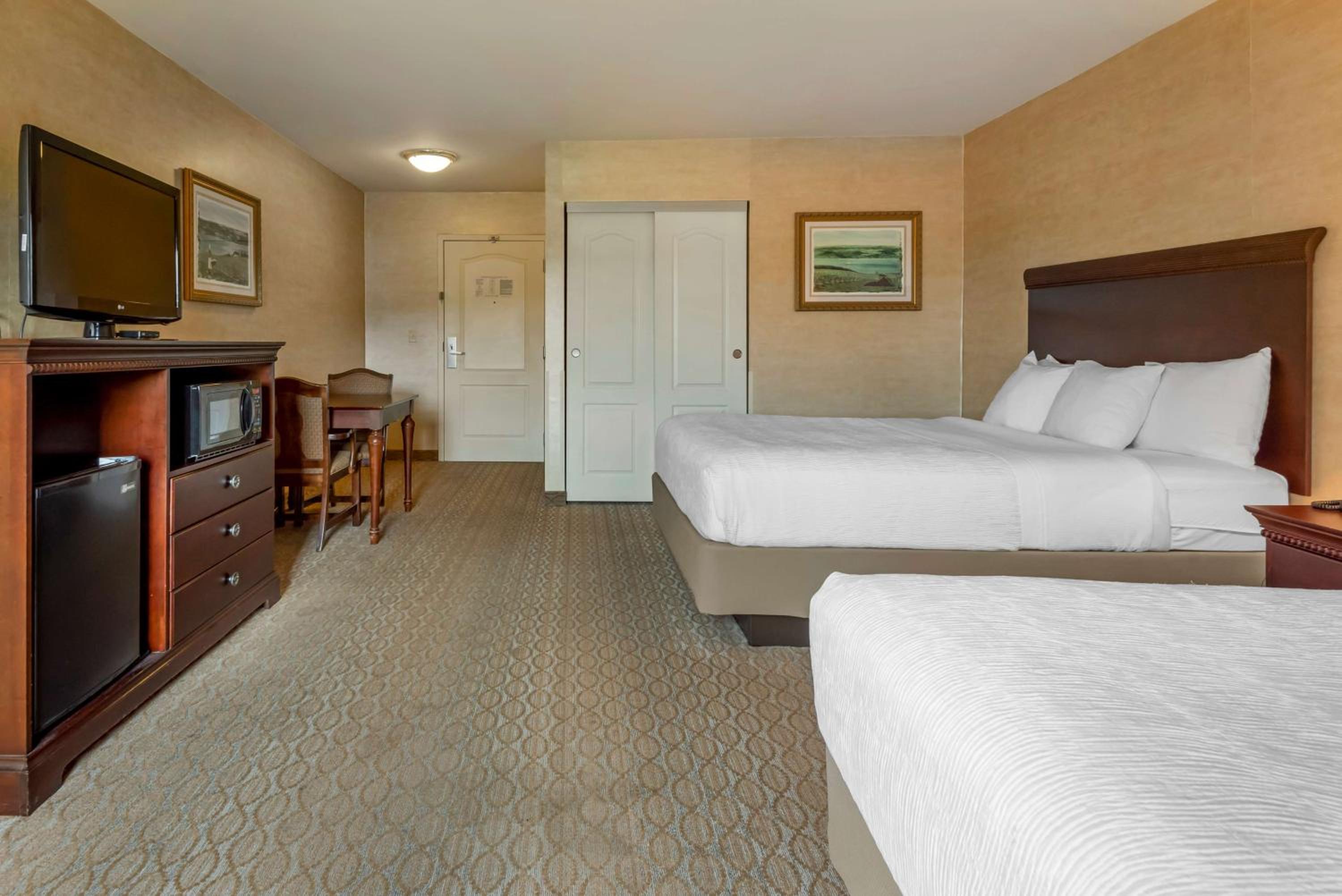 Queen Room With Two Queen Beds - Mobility Access - Photo 6