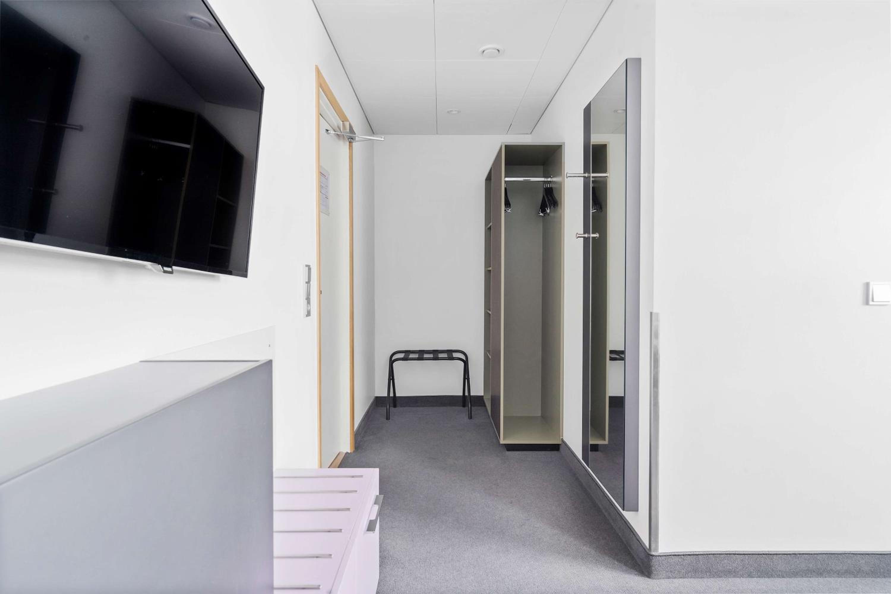 Superior Twin Room - Photo 7
