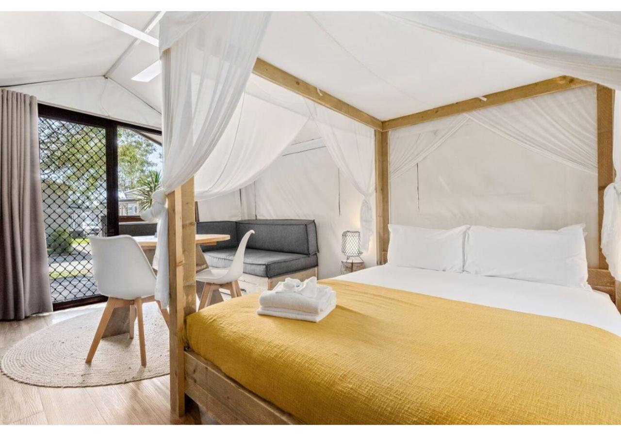 Deluxe Safari Tent - sleeps 2 - Photo 1