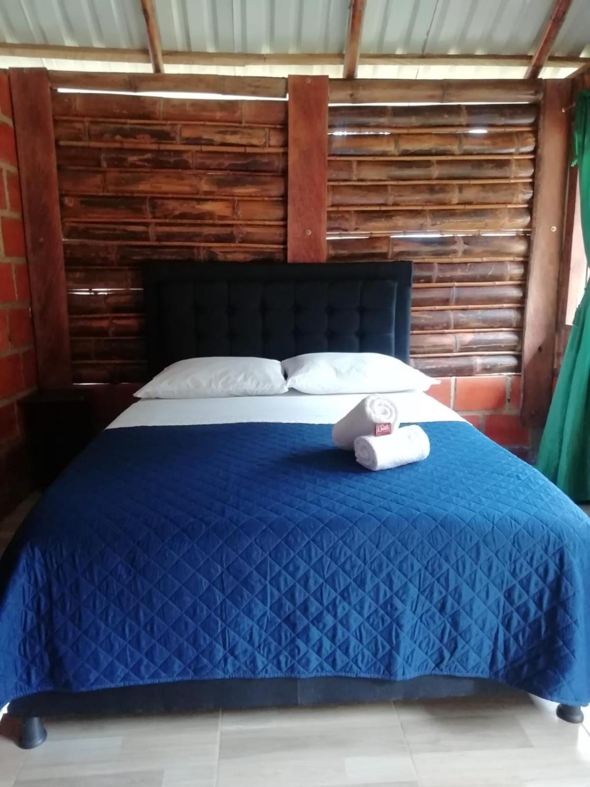 Double or Twin Room with Private Bathroom photo 3