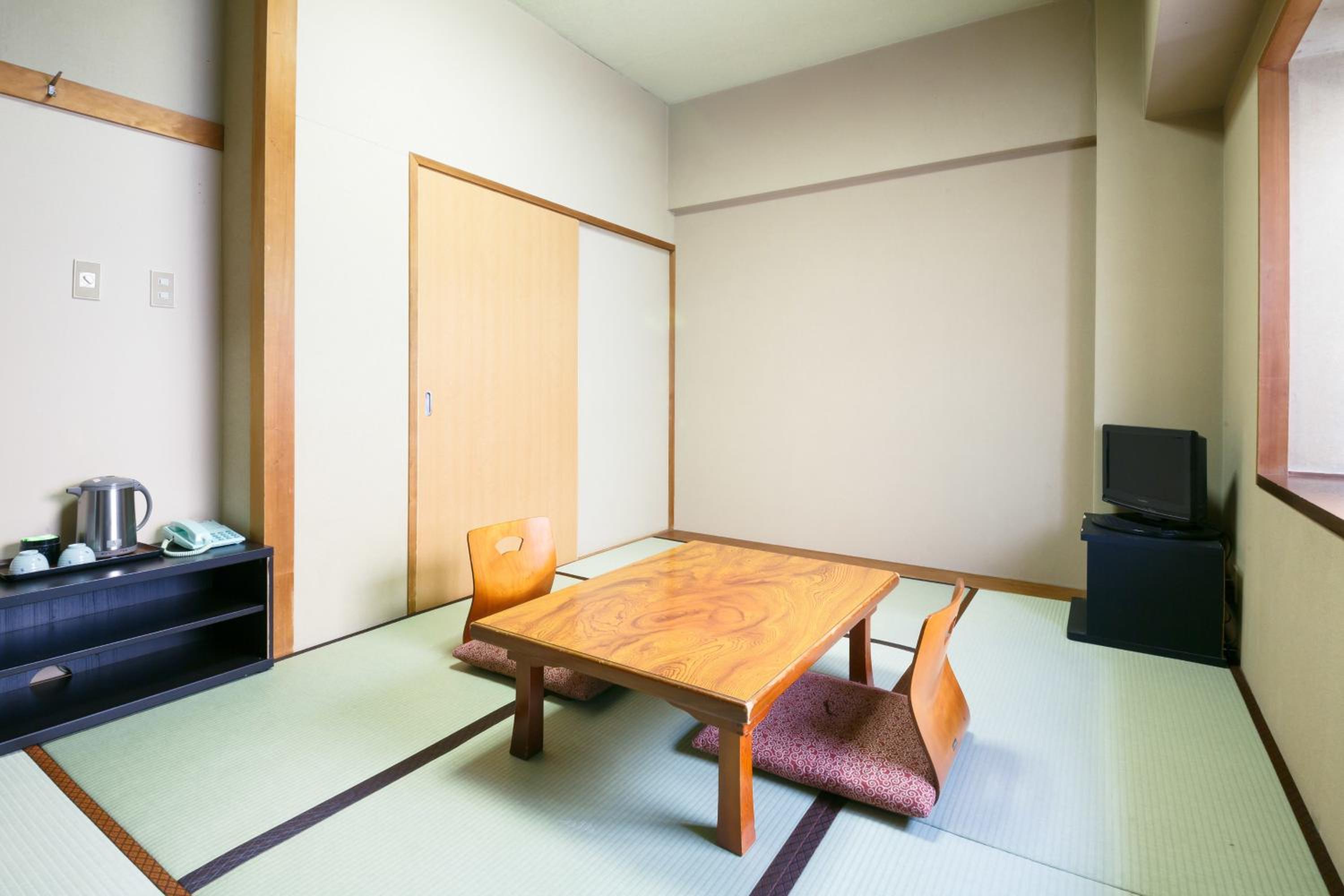 Standard Japanese-Style Twin Room - Non-Smoking