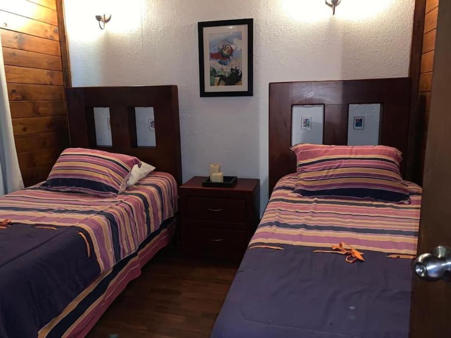 Five-Bedroom House photo 1