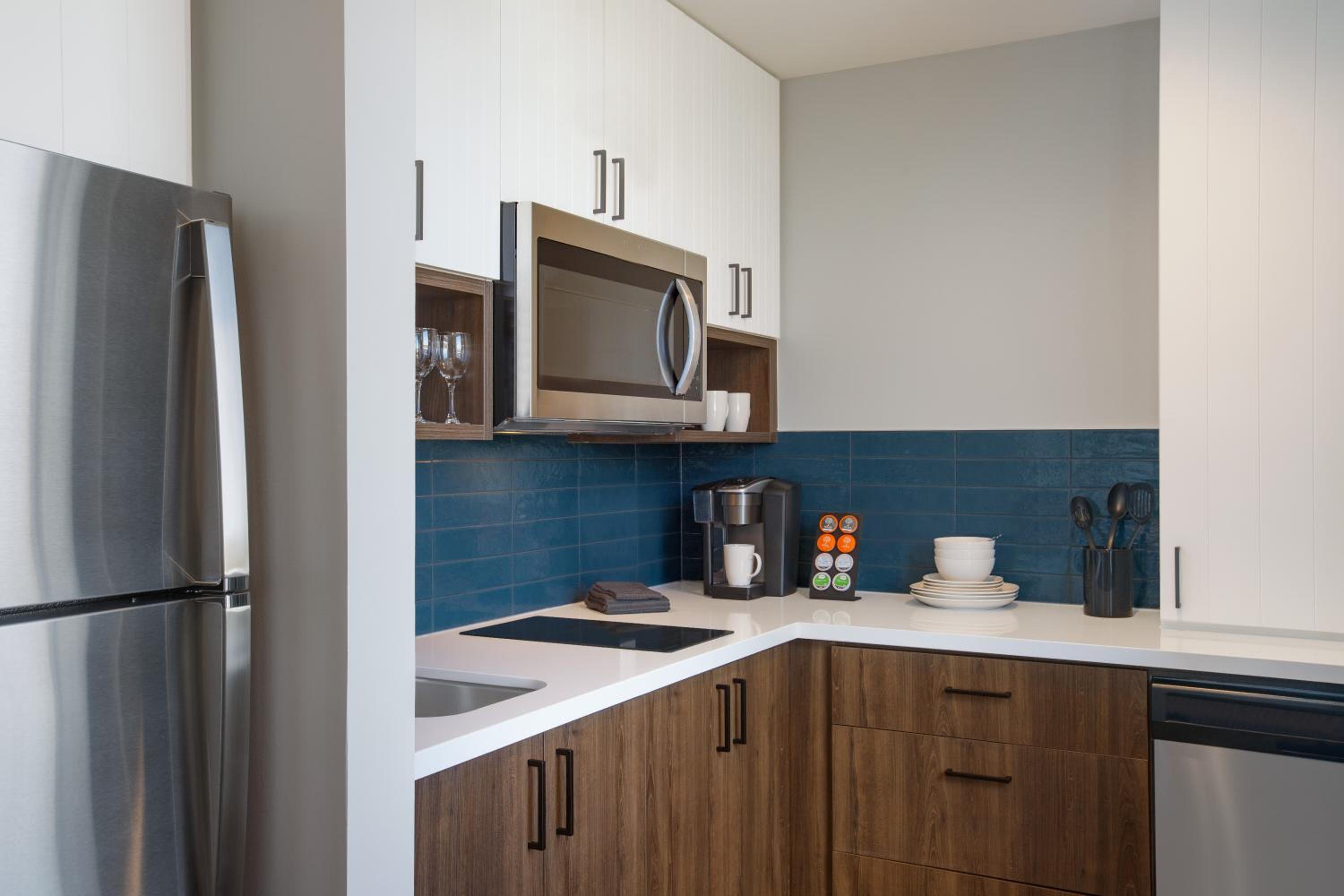 Premium King Studio Suite Loft - Non-Smoking - Photo 3