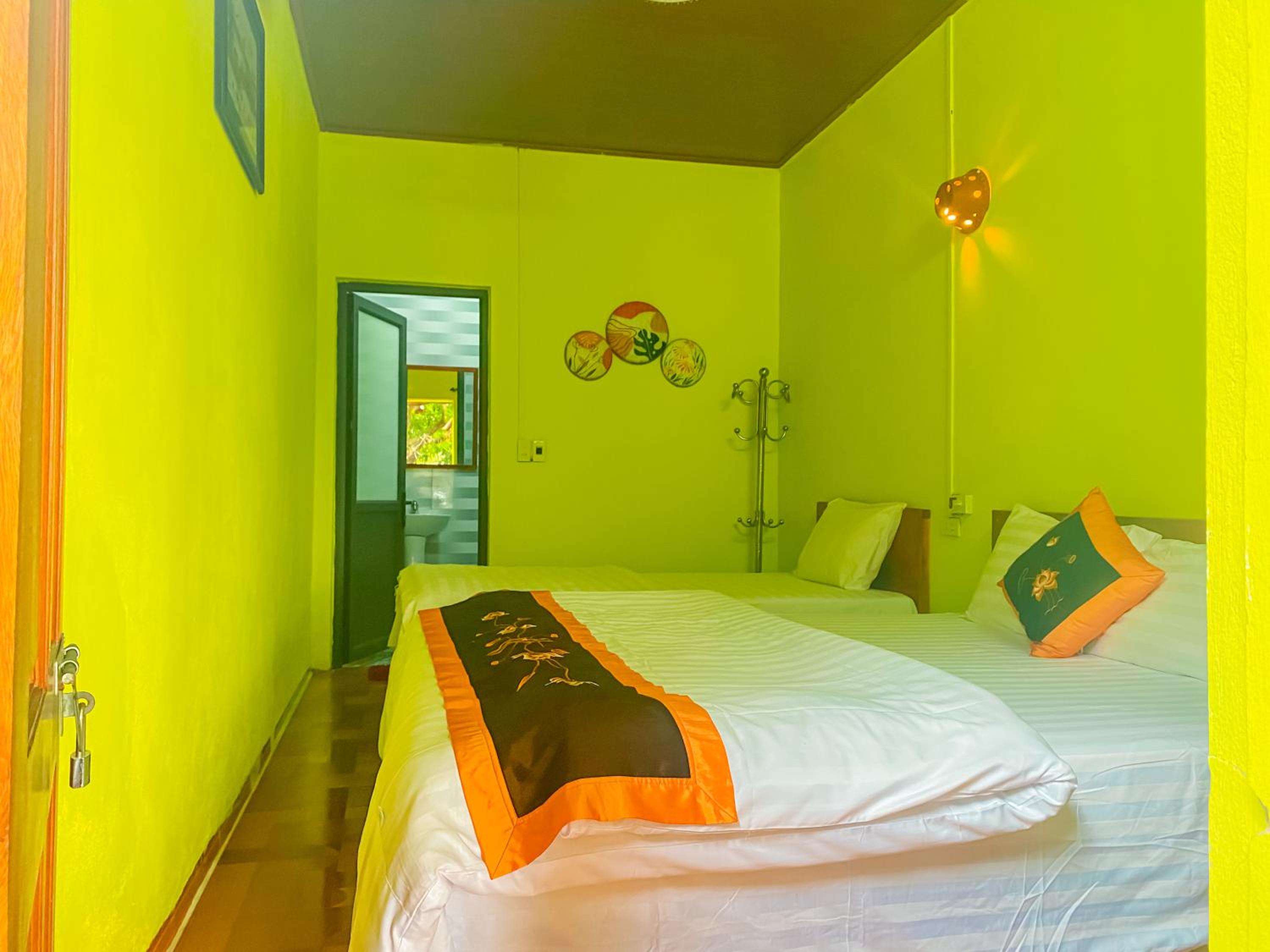 Triple Room with Garden View photo 2
