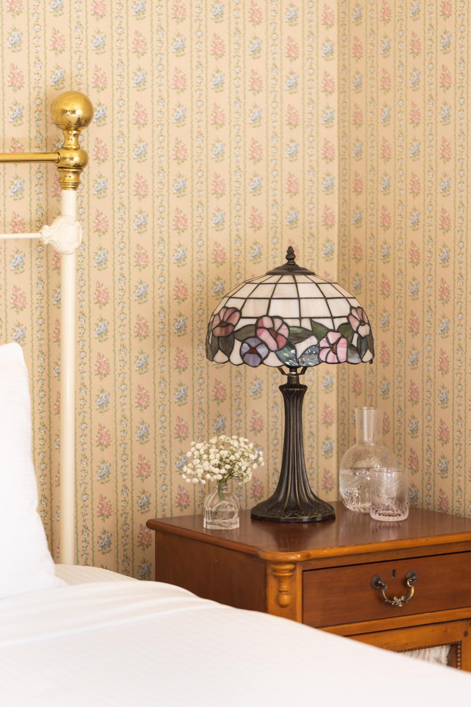 Deluxe Queen Room - Photo 4