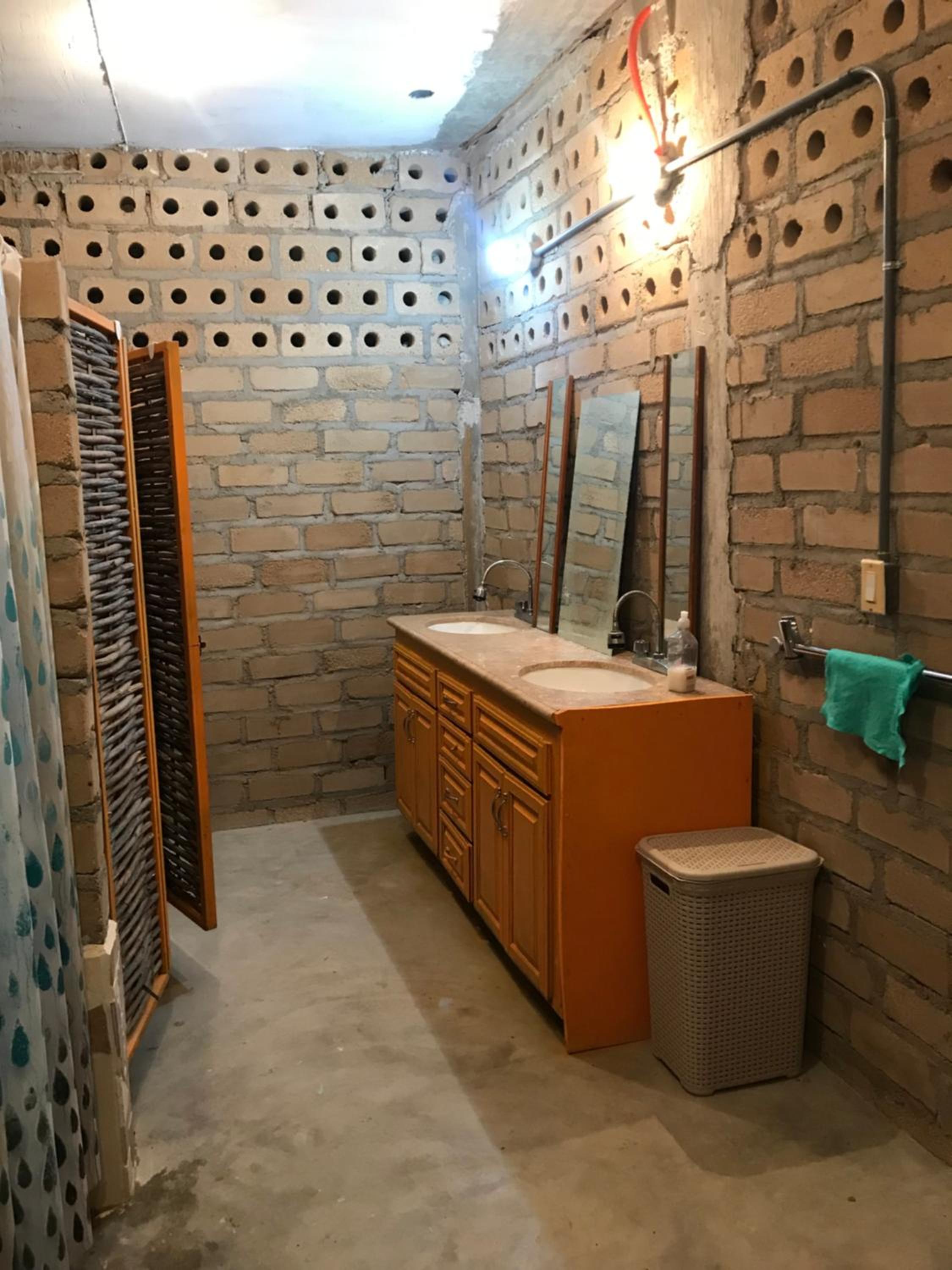 Standard Double Room with Shared Bathroom photo 2