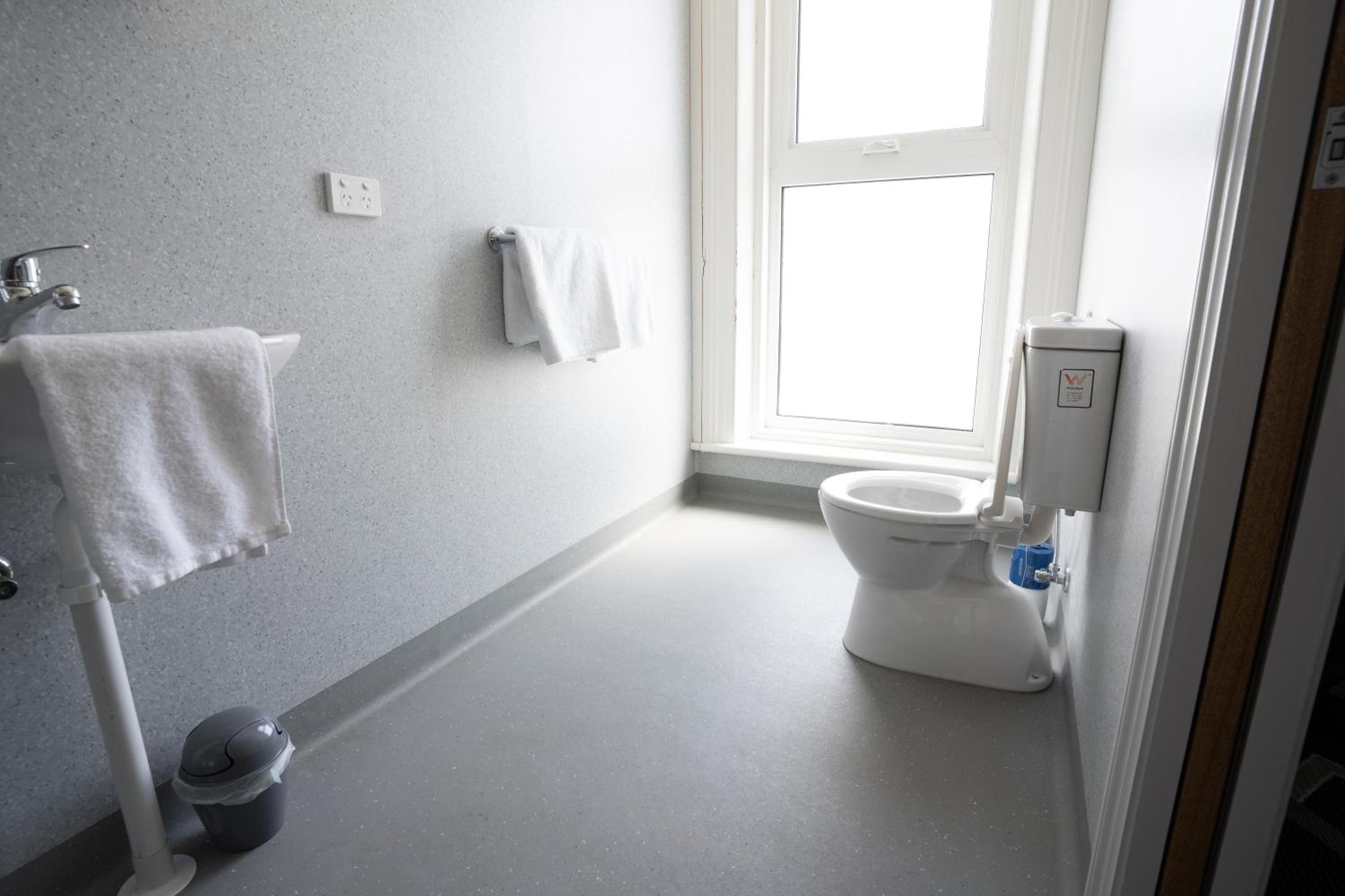 Triple Room - Photo 12
