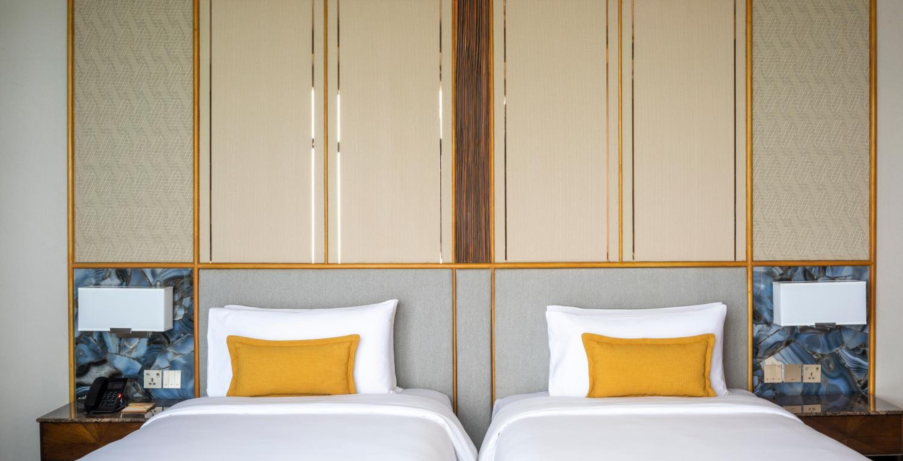 Deluxe Twin Room photo 2