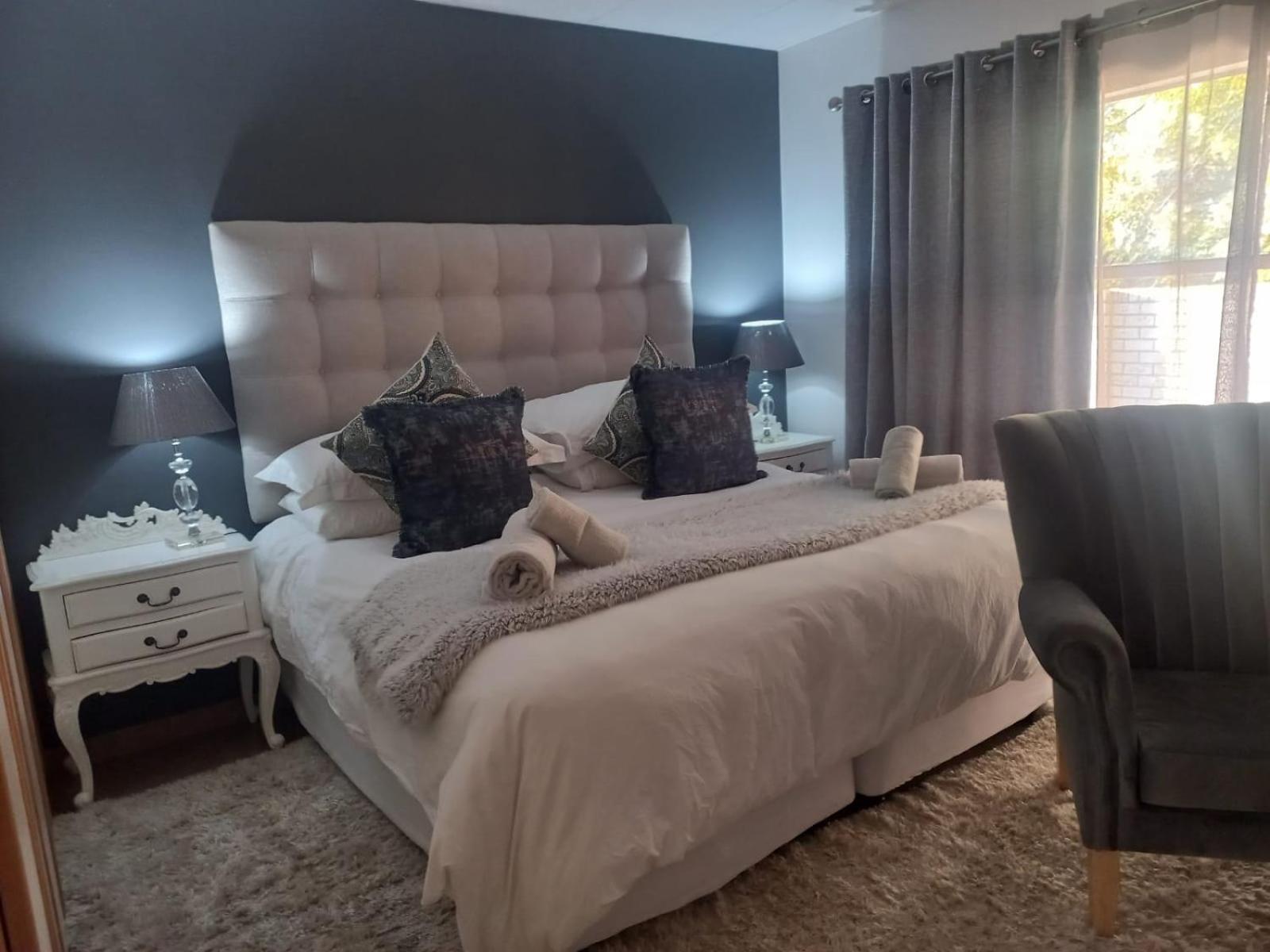 Double or Twin Room photo 2