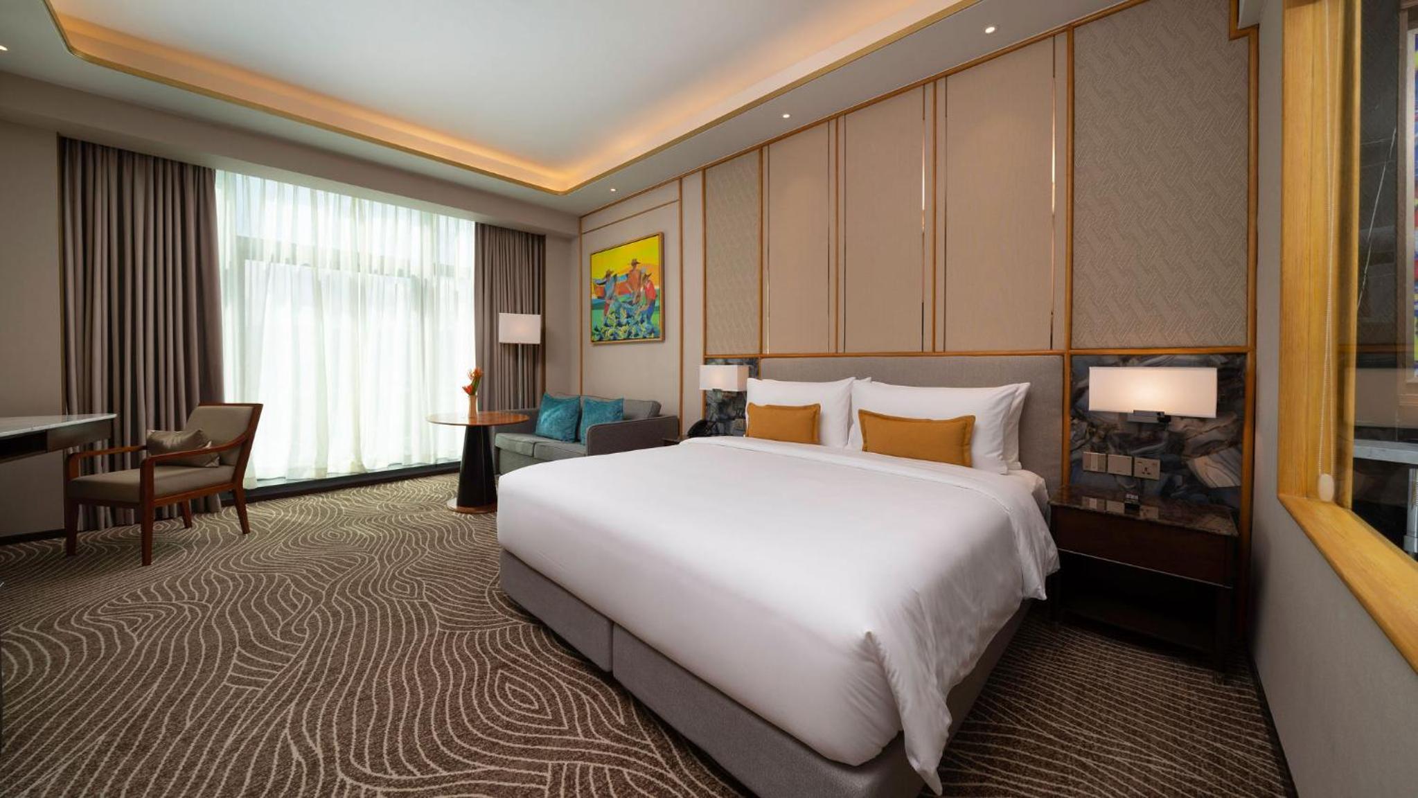 Deluxe King Room