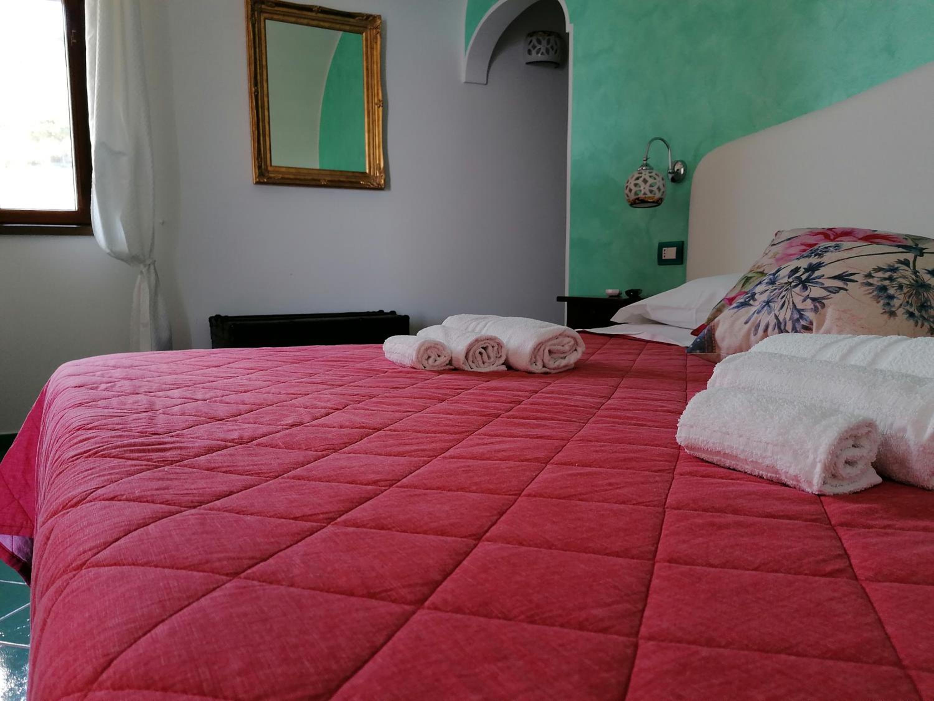 Double Room with Mountain View - Photo 1
