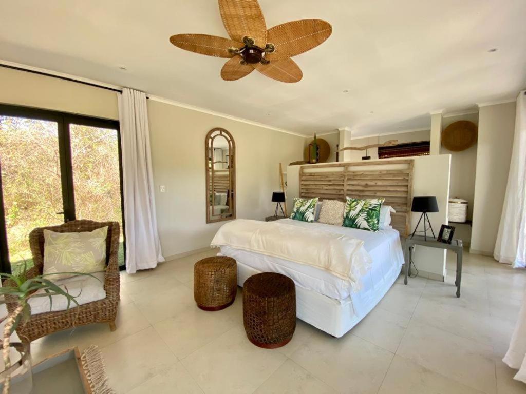 Deluxe Double Room with Shower - Photo 5