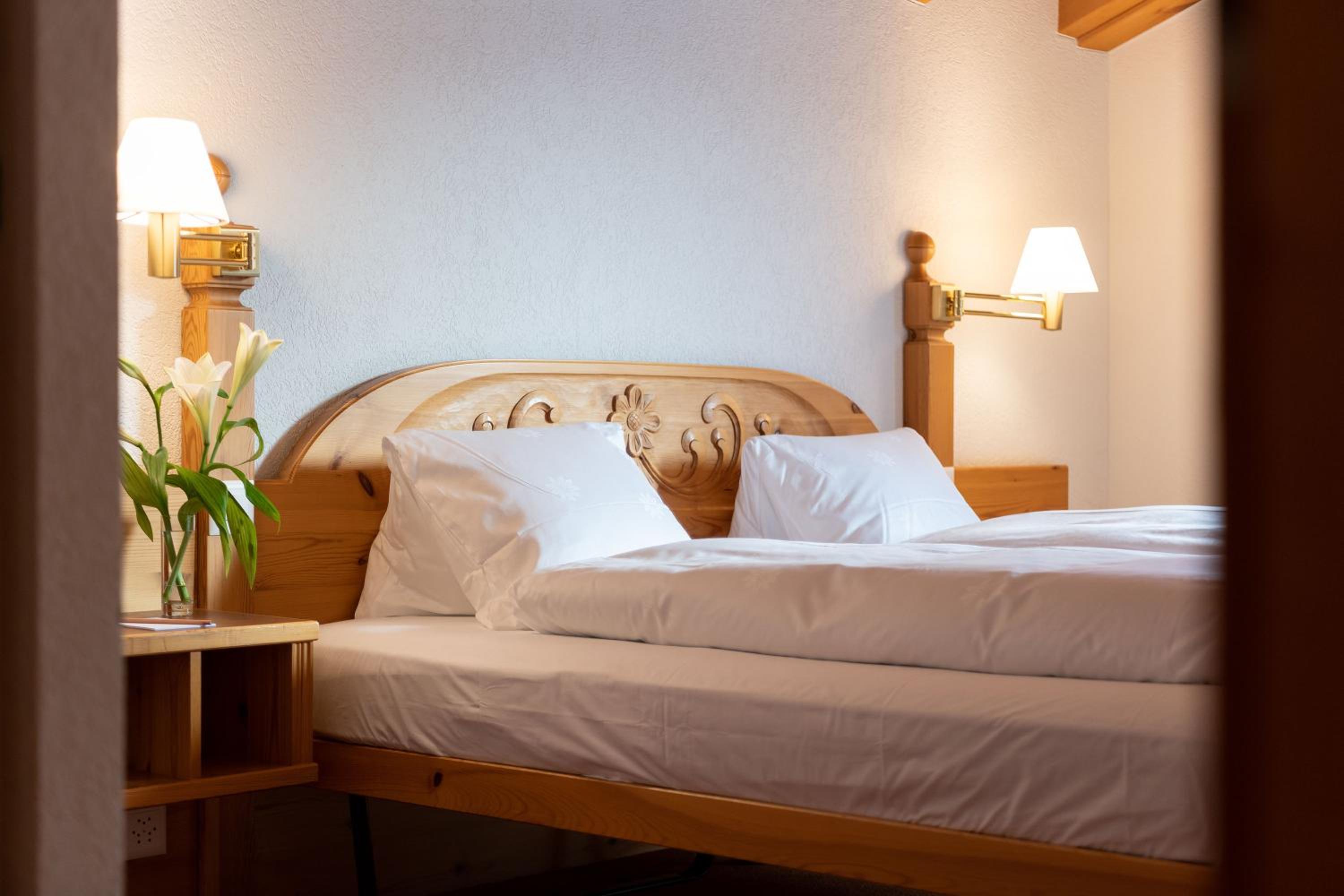 Suite with Eiger Mountain View