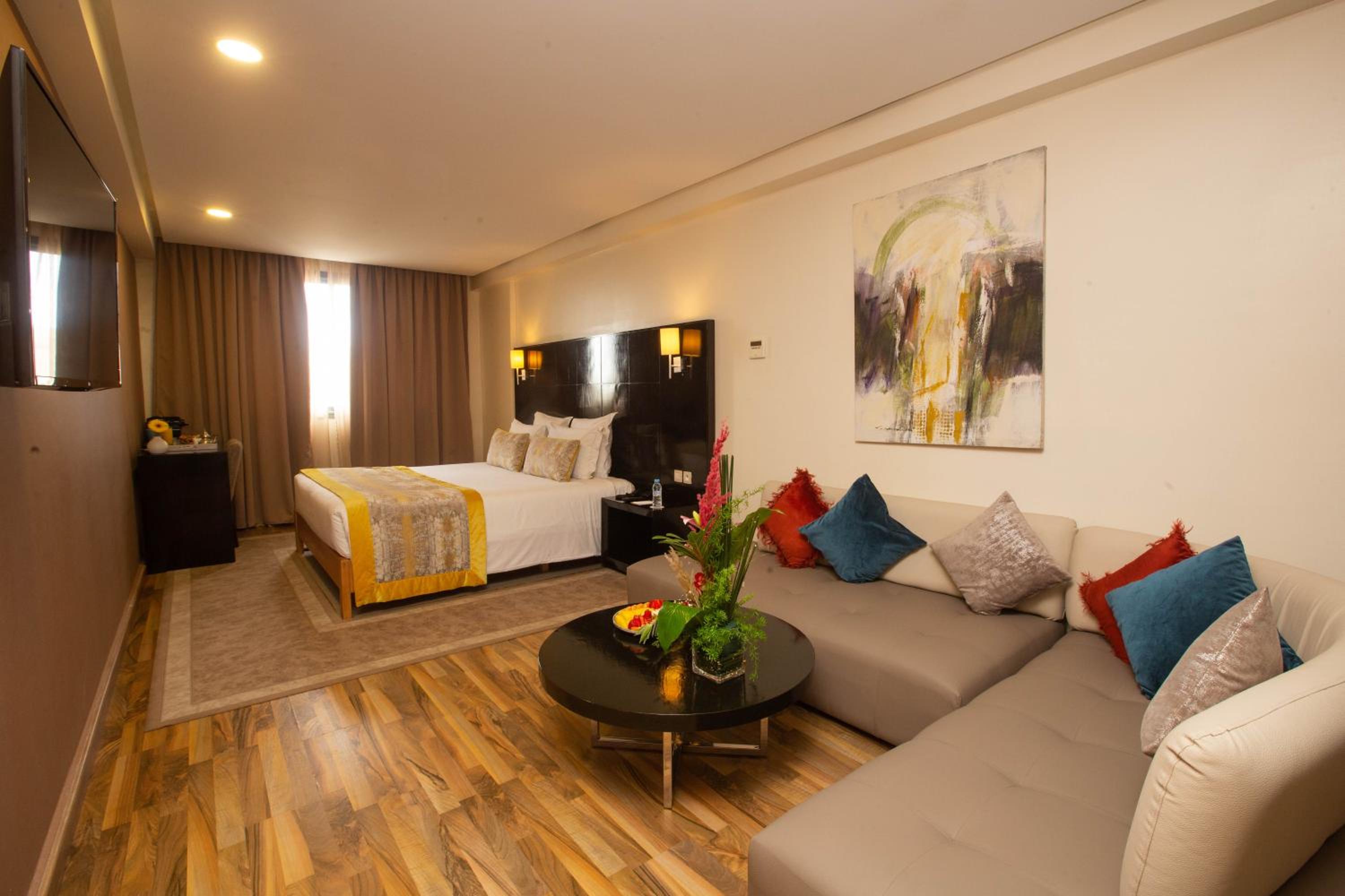 Deluxe Suite