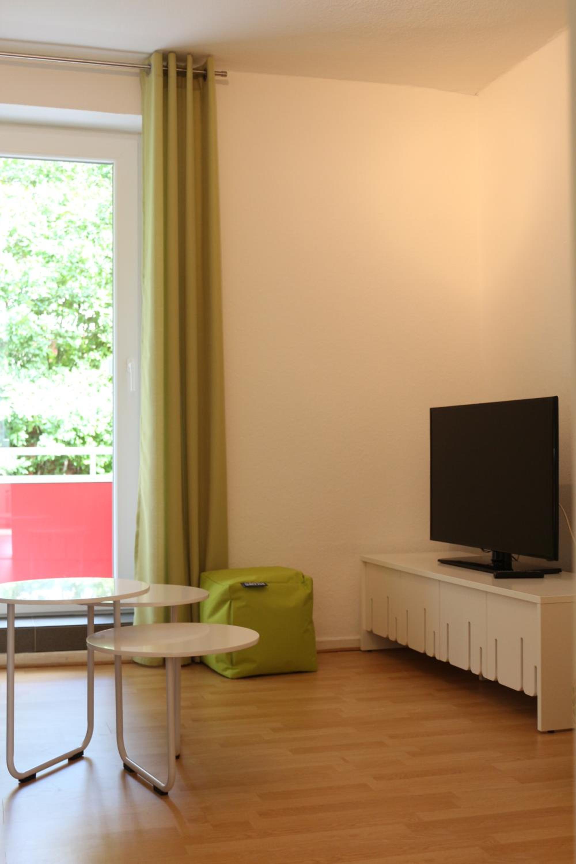One-Bedroom Apartment with Balcony - Frieda -	 photo 1
