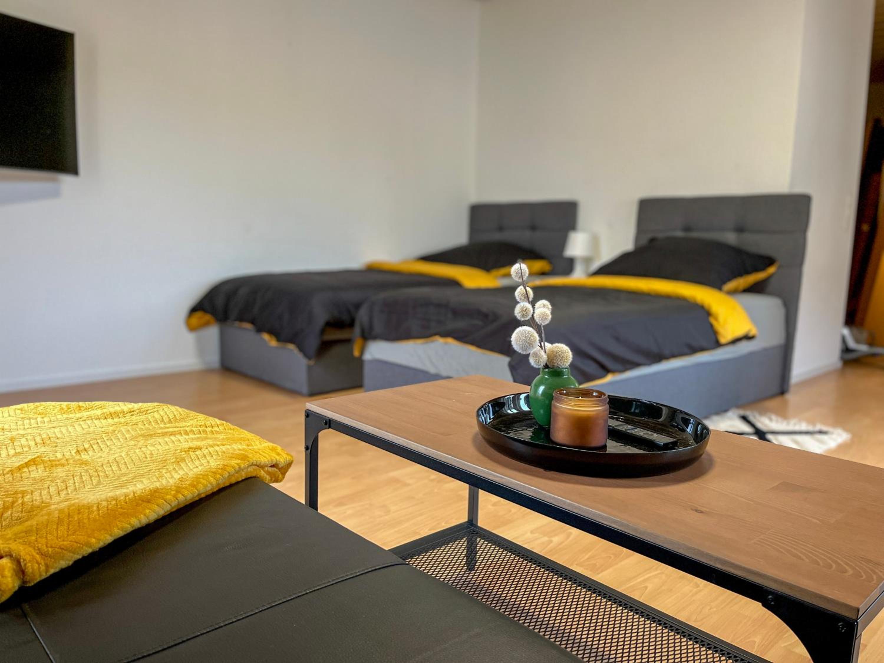 One-Bedroom Apartment photo 1
