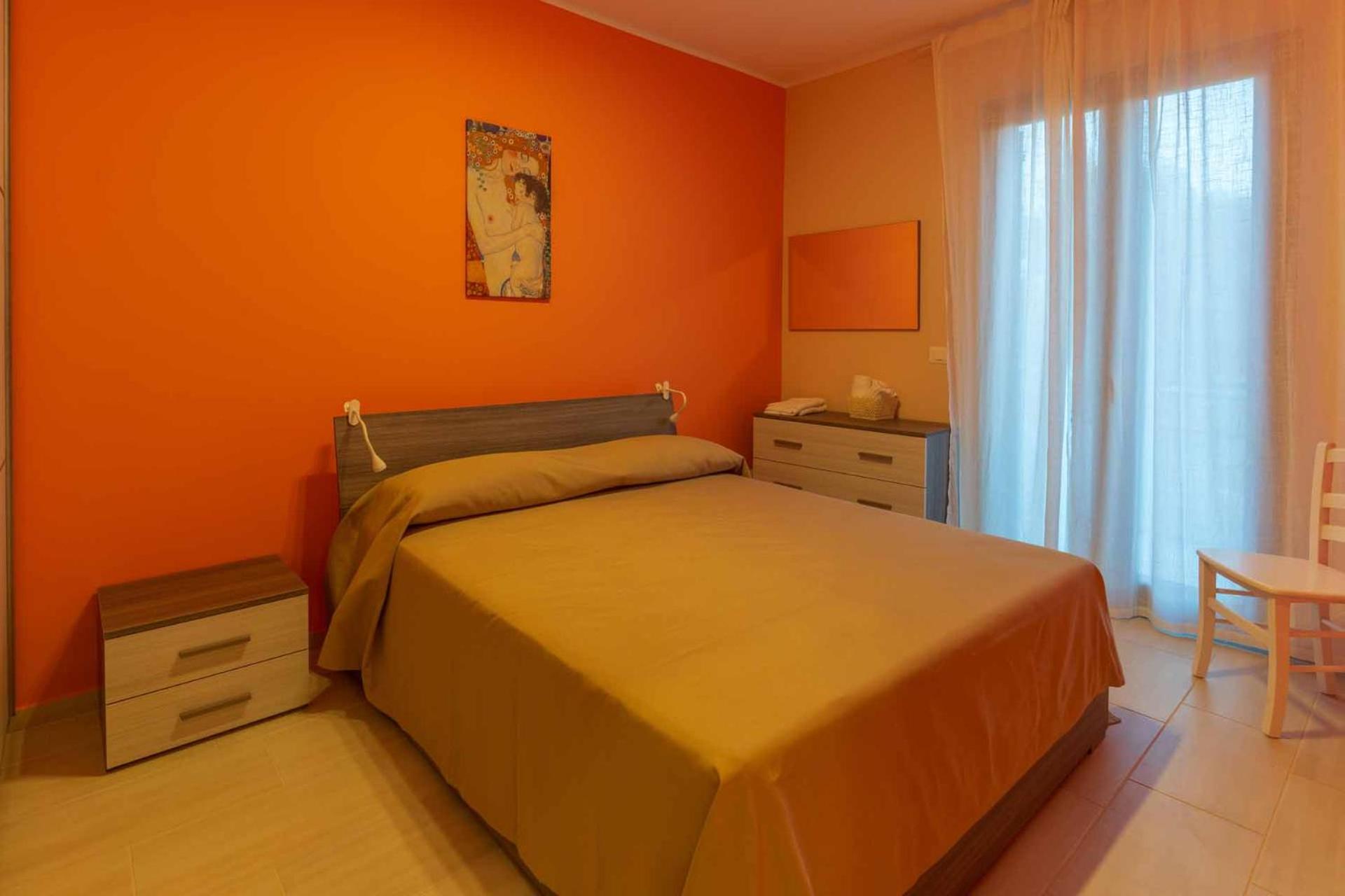 Three-Bedroom Apartment - Photo 3