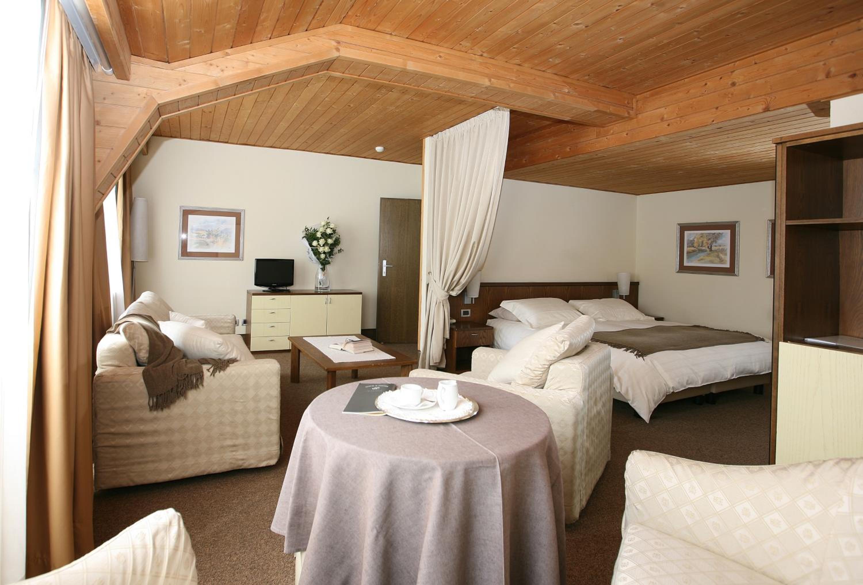 Junior Suite - Photo 29