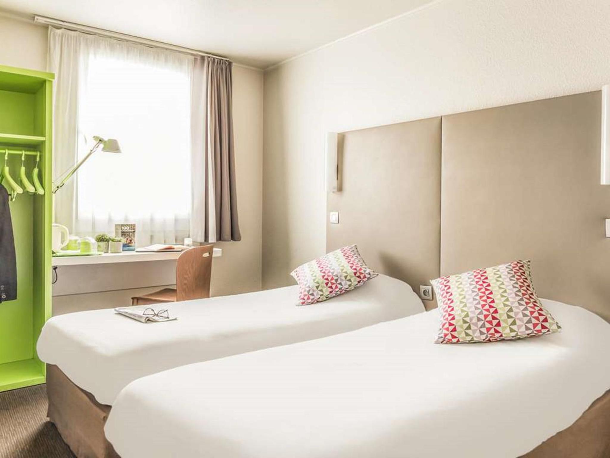 Standard Twin Room - Photo 1