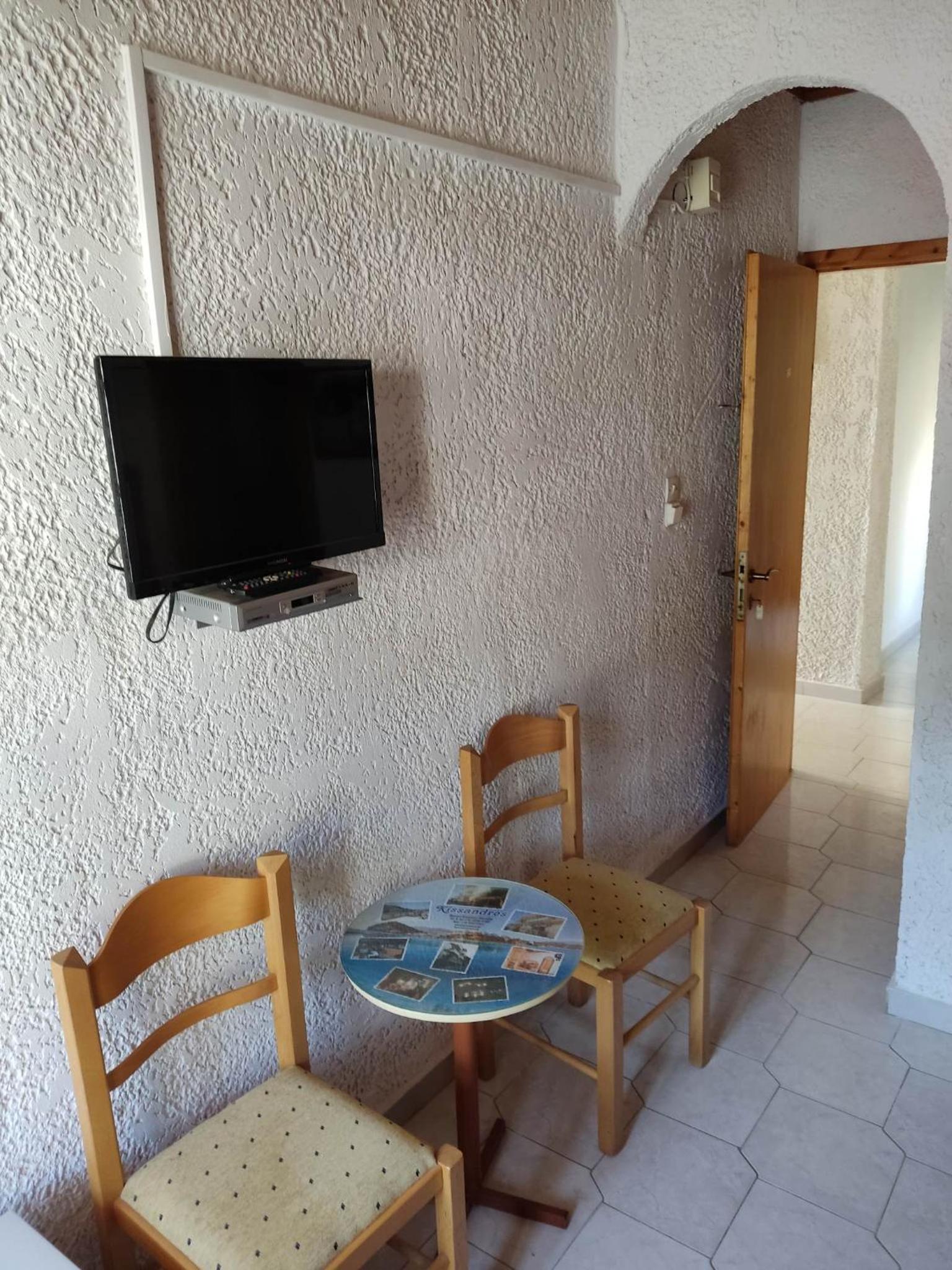 Double or Twin Room with Balcony - Photo 36