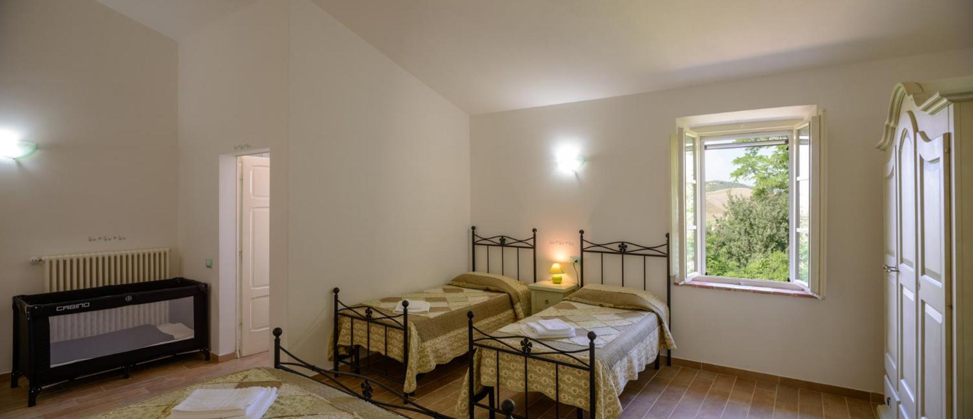 Classic Quadruple Room