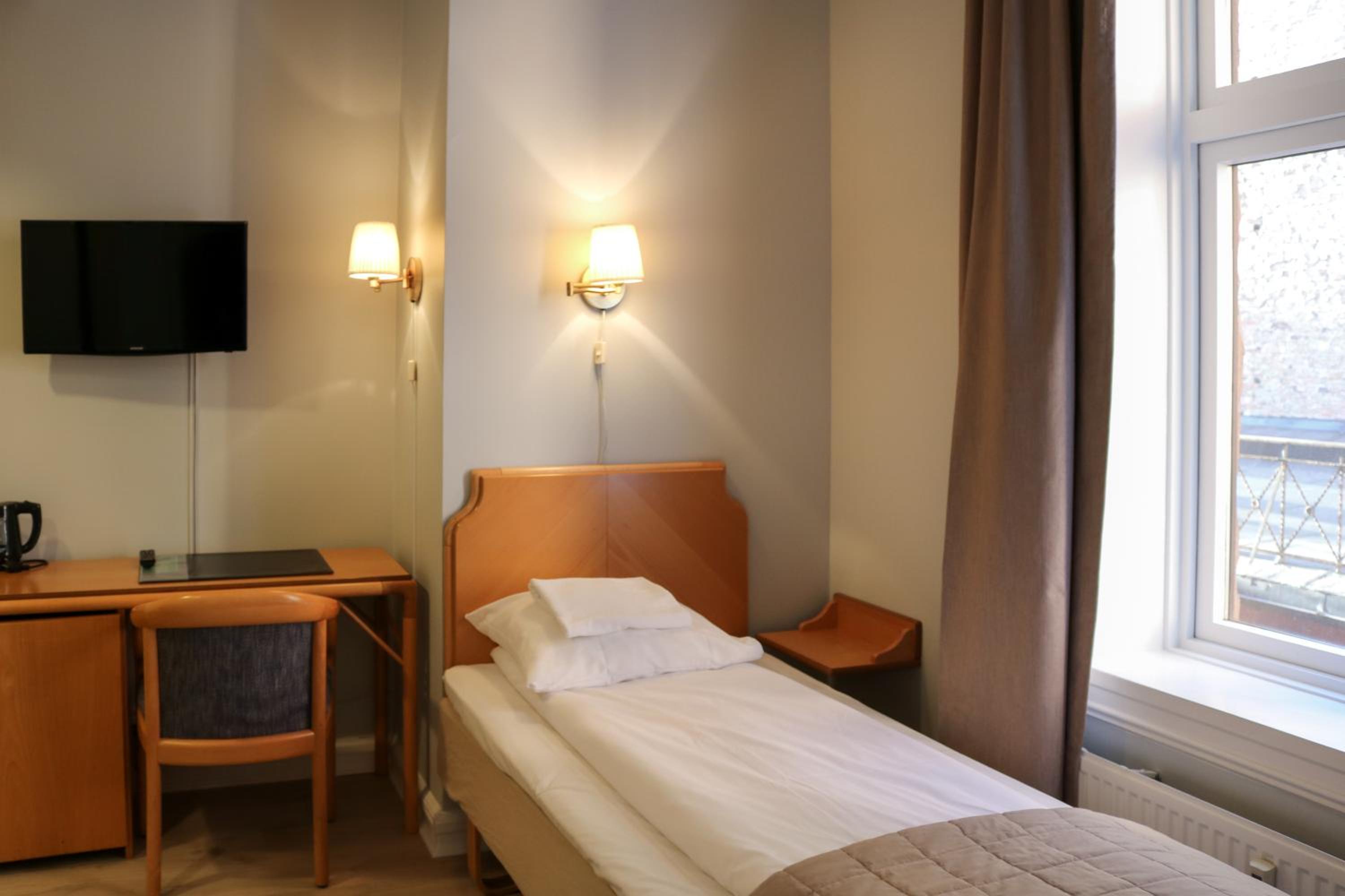 Premium Single Room photo 1