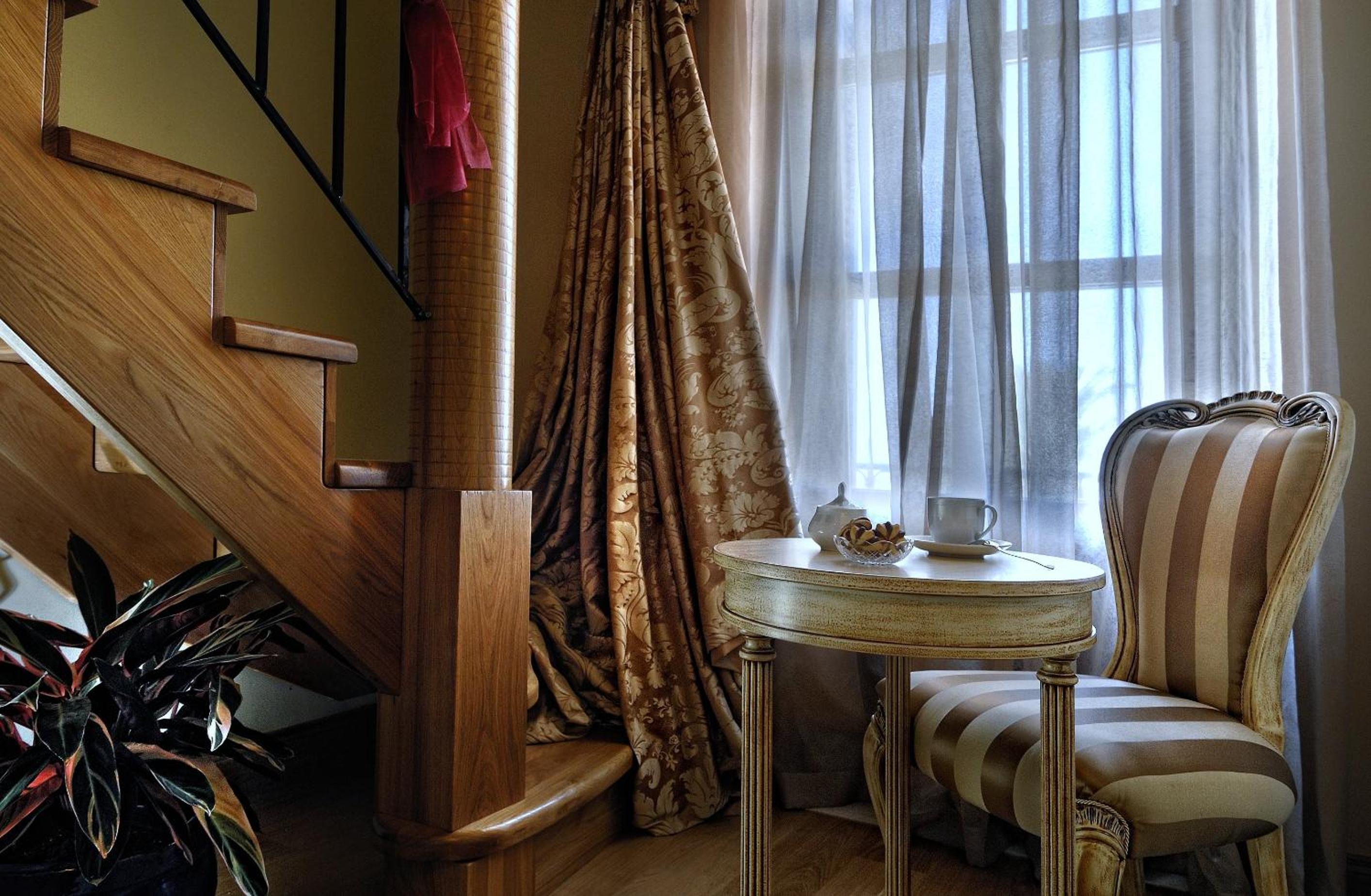 Deluxe Suite with City View
