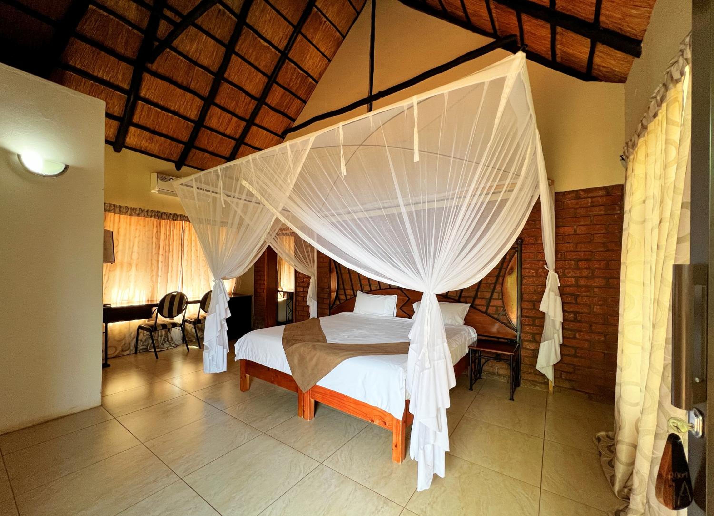 Double or Twin Room with Private Bathroom photo 1
