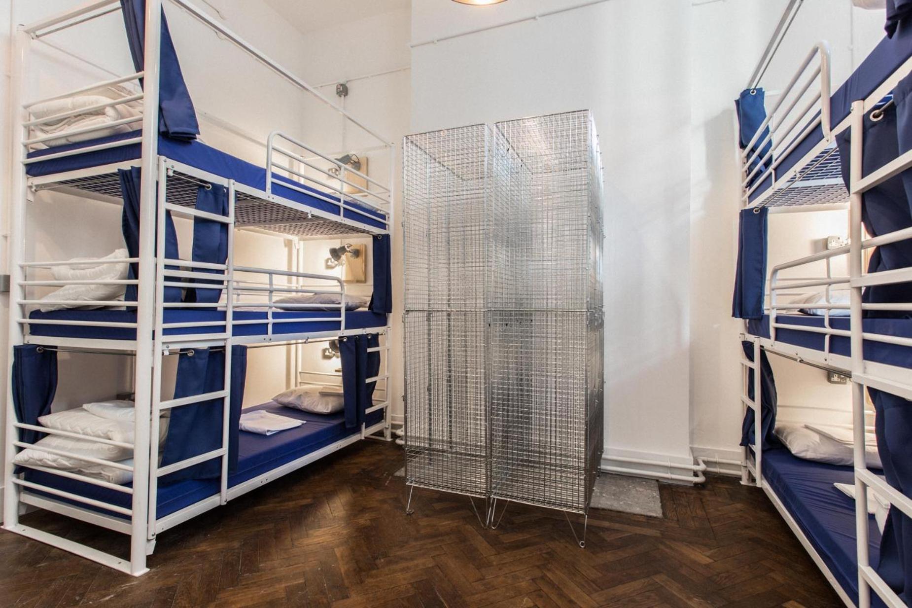 Bunk Bed in Female Dormitory Room   photo 1