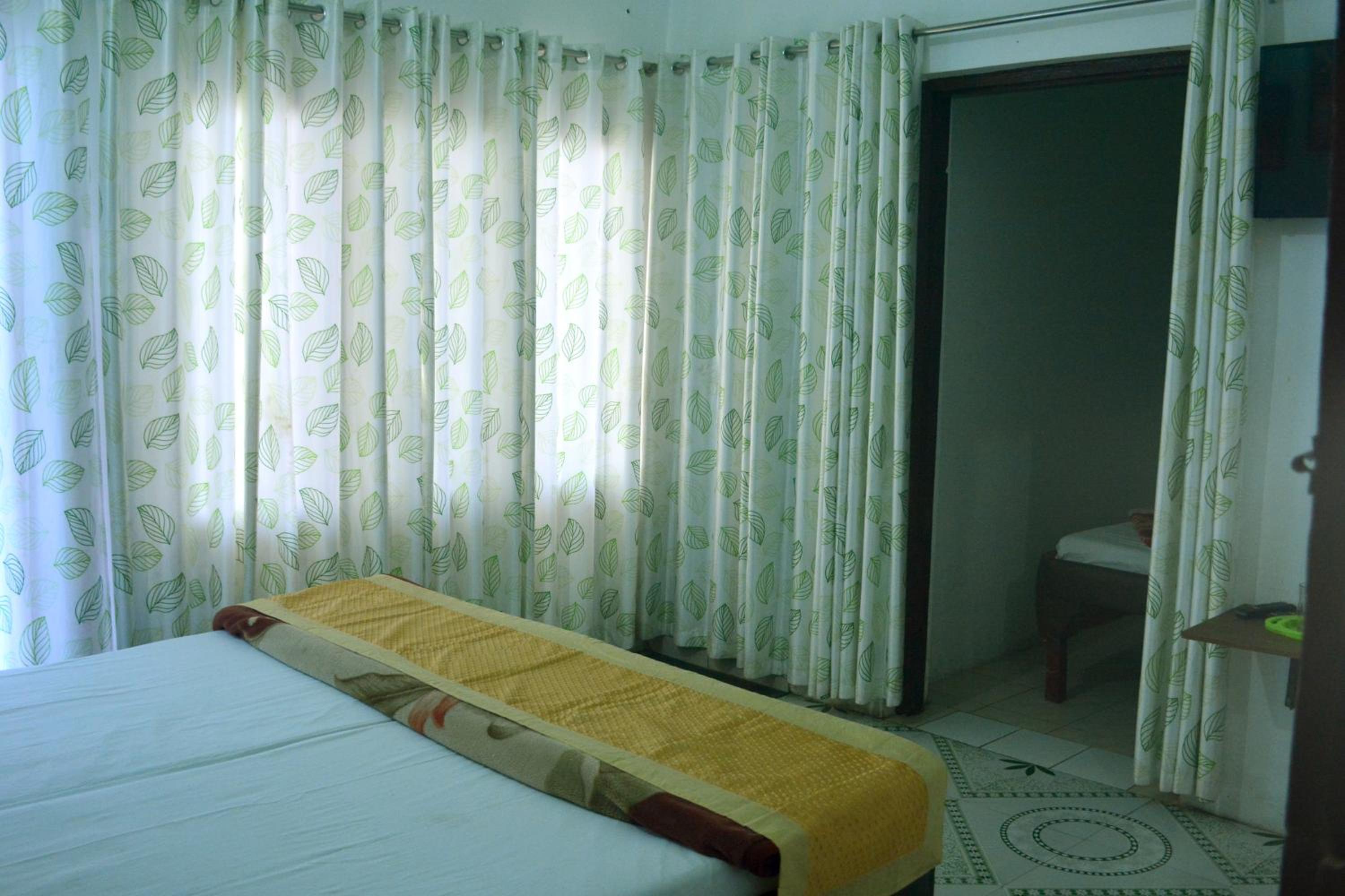 Double Room with Mountain View - Photo 3