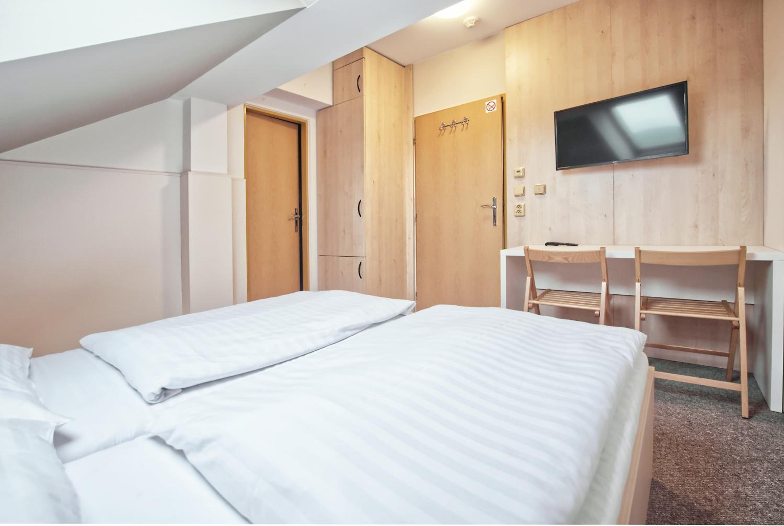 Double or Twin Room photo 1