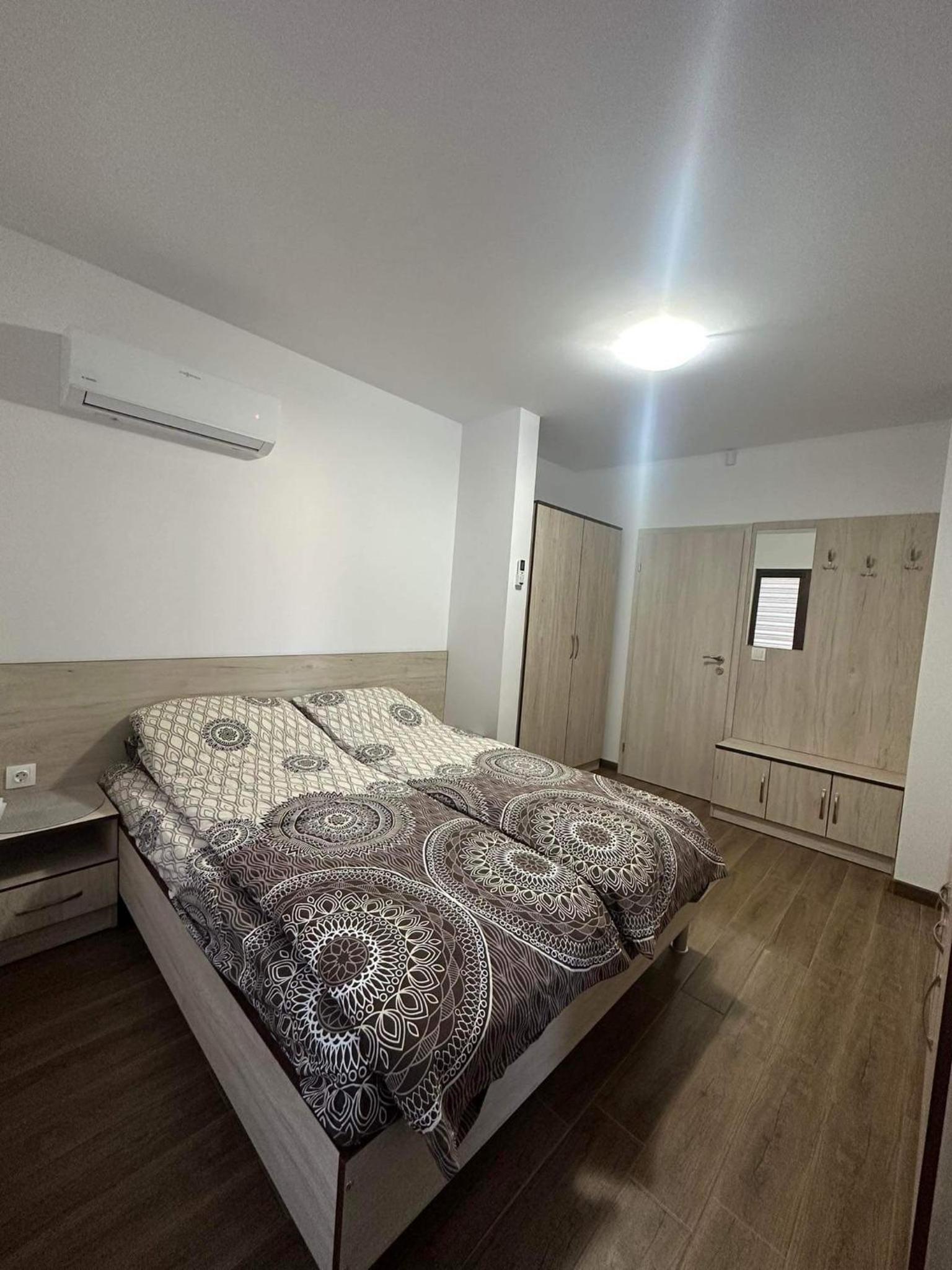 Three-Bedroom Villa - Photo 4