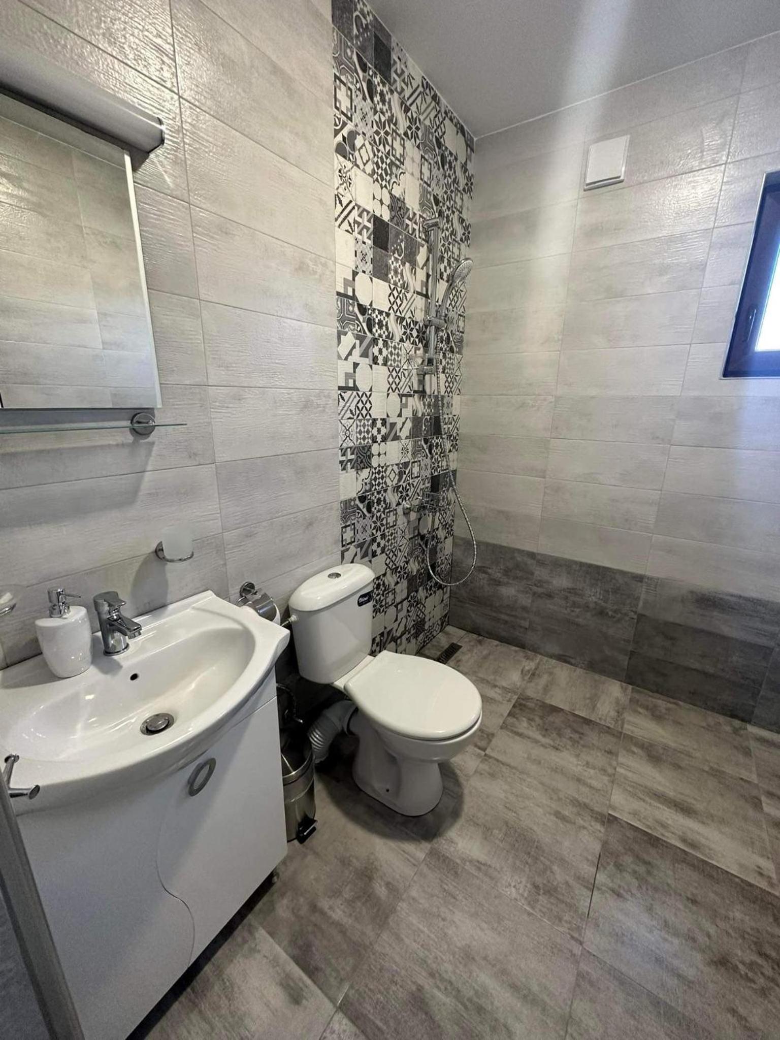 Three-Bedroom Villa - Photo 3